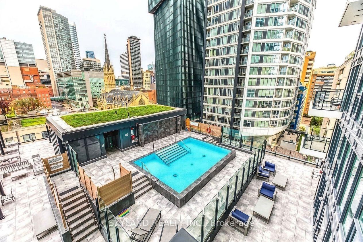 Photo 13 of Unit 1908, 77 Shuter Street, Toronto, Church-Yonge Corridor — HOMEH