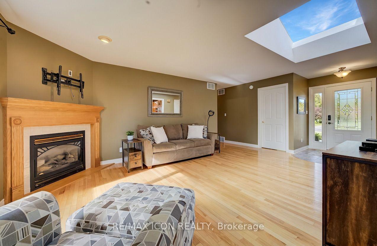 Photo 8 of 910 Walton Avenue N, North Perth, Listowel — HOMEH