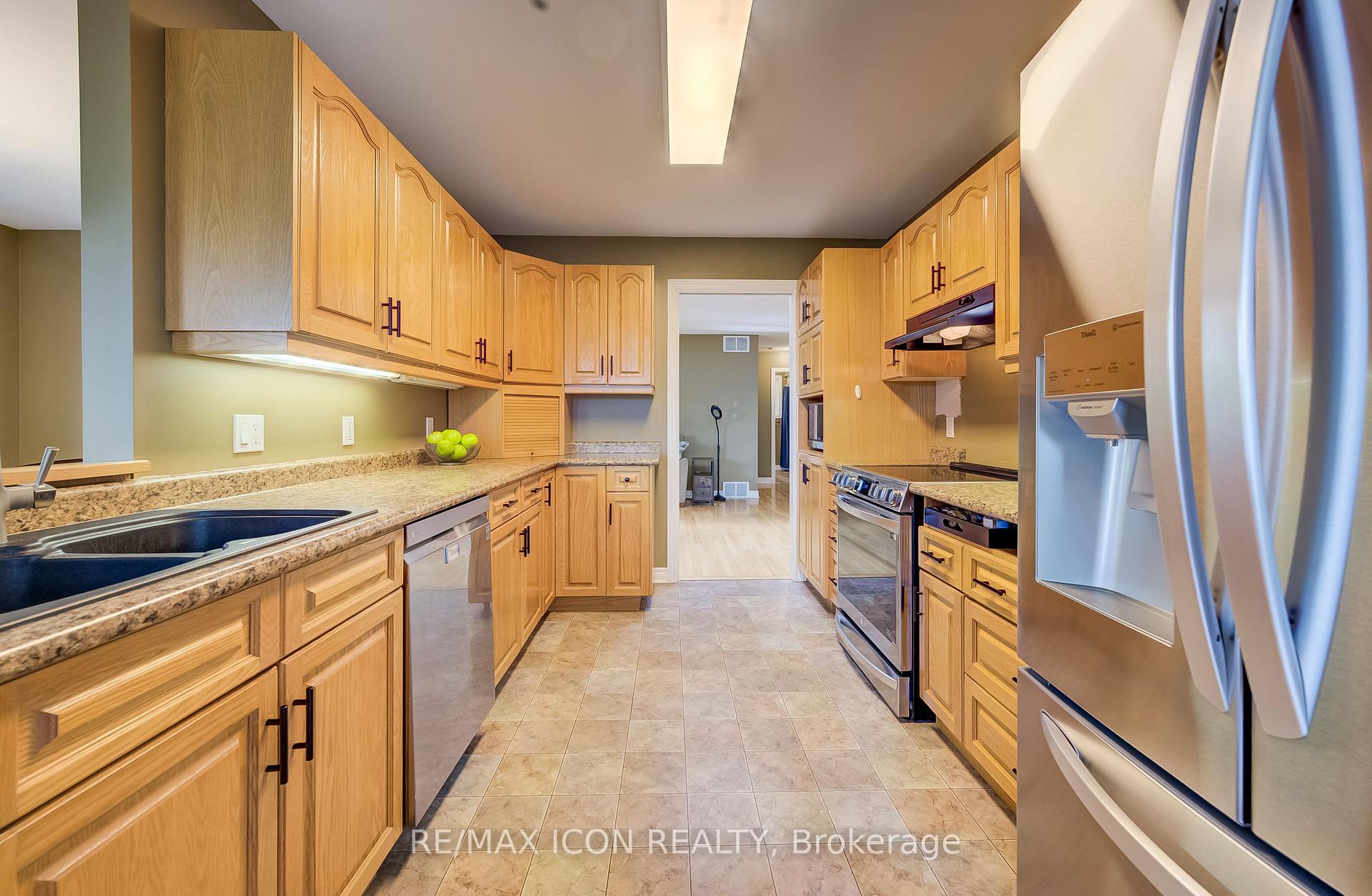 Photo 12 of 910 Walton Avenue N, North Perth, Listowel — HOMEH