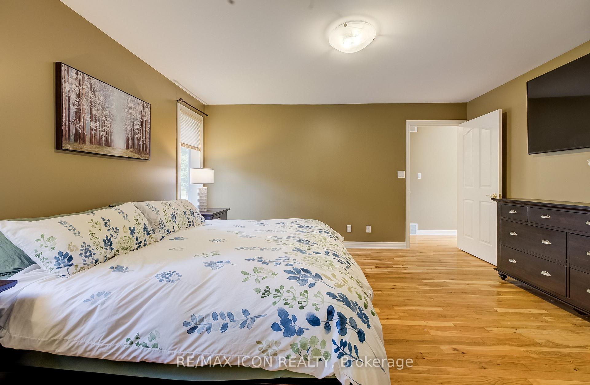 Photo 22 of 910 Walton Avenue N, North Perth, Listowel — HOMEH