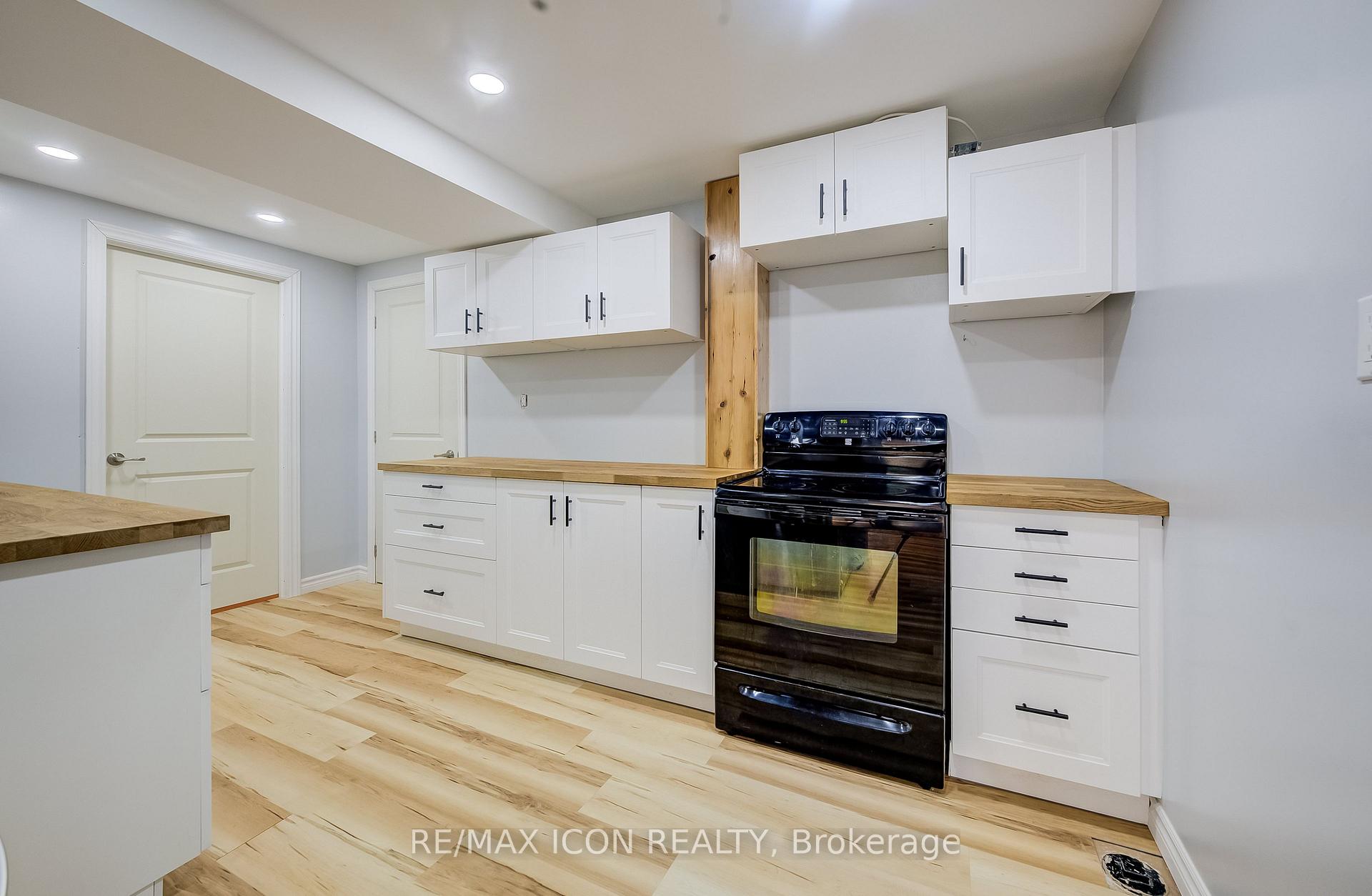 Photo 34 of 910 Walton Avenue N, North Perth, Listowel — HOMEH