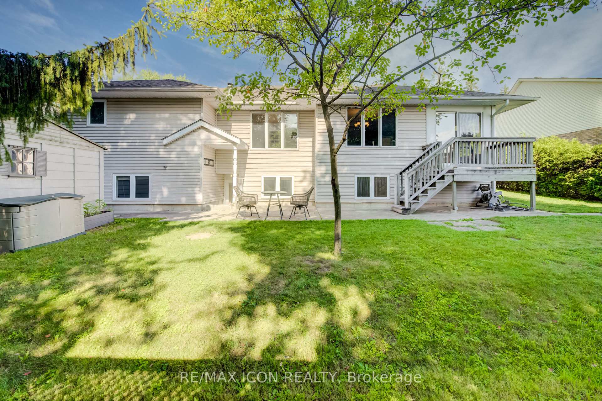 Photo 41 of 910 Walton Avenue N, North Perth, Listowel — HOMEH