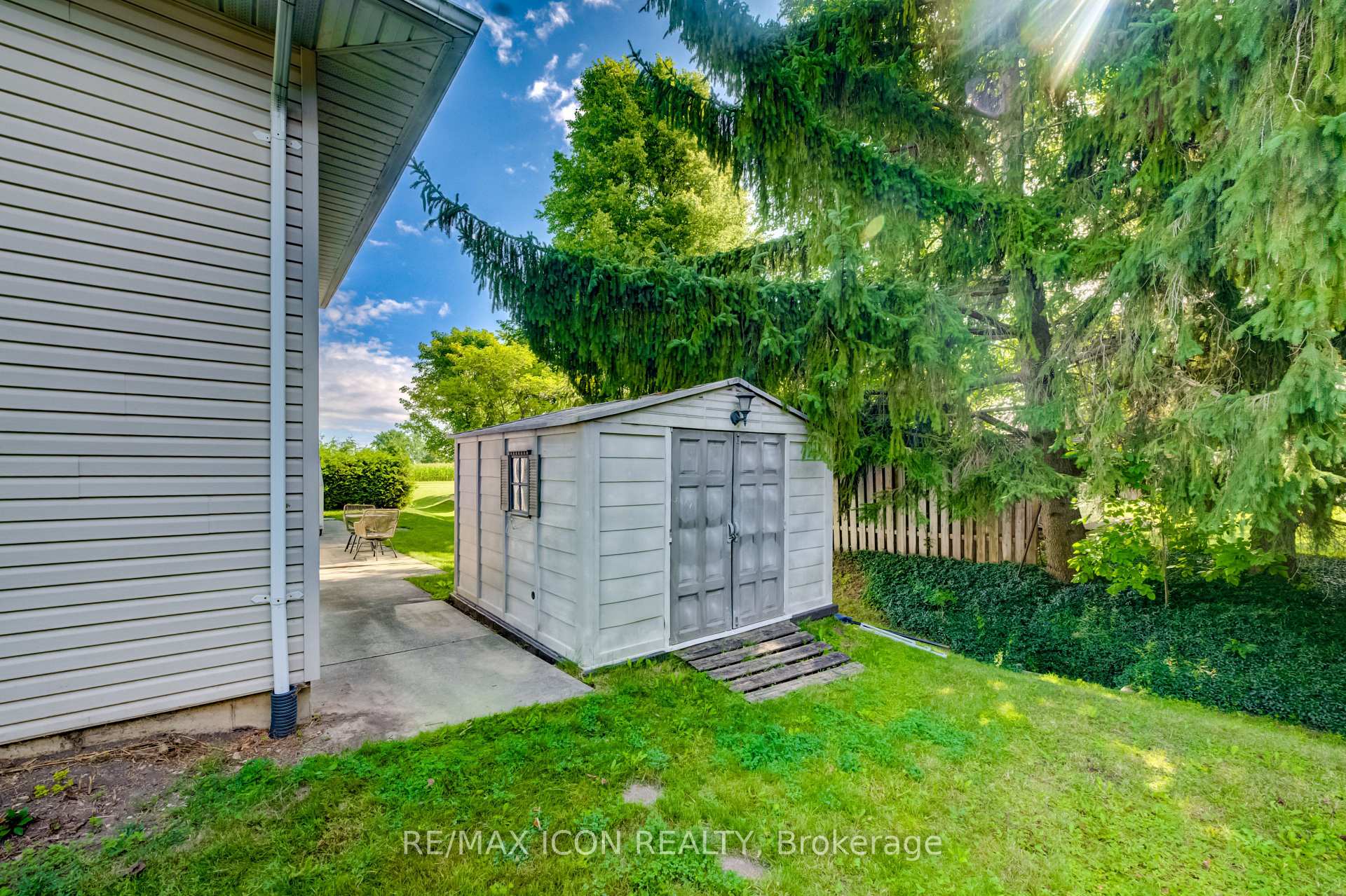 Photo 48 of 910 Walton Avenue N, North Perth, Listowel — HOMEH