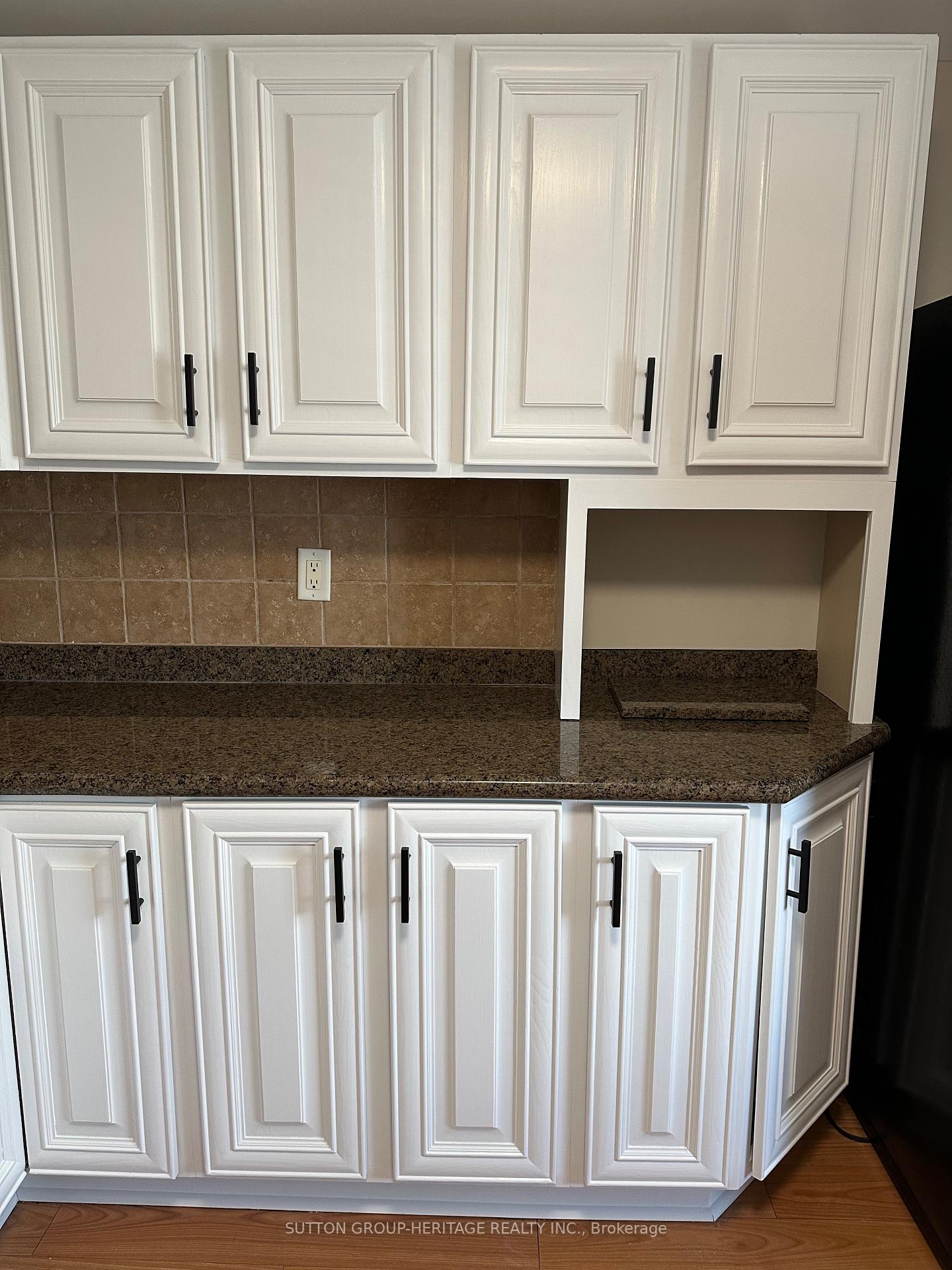 Photo 6 of Unit Upper level, 96 Brock Street W, Uxbridge — HOMEH