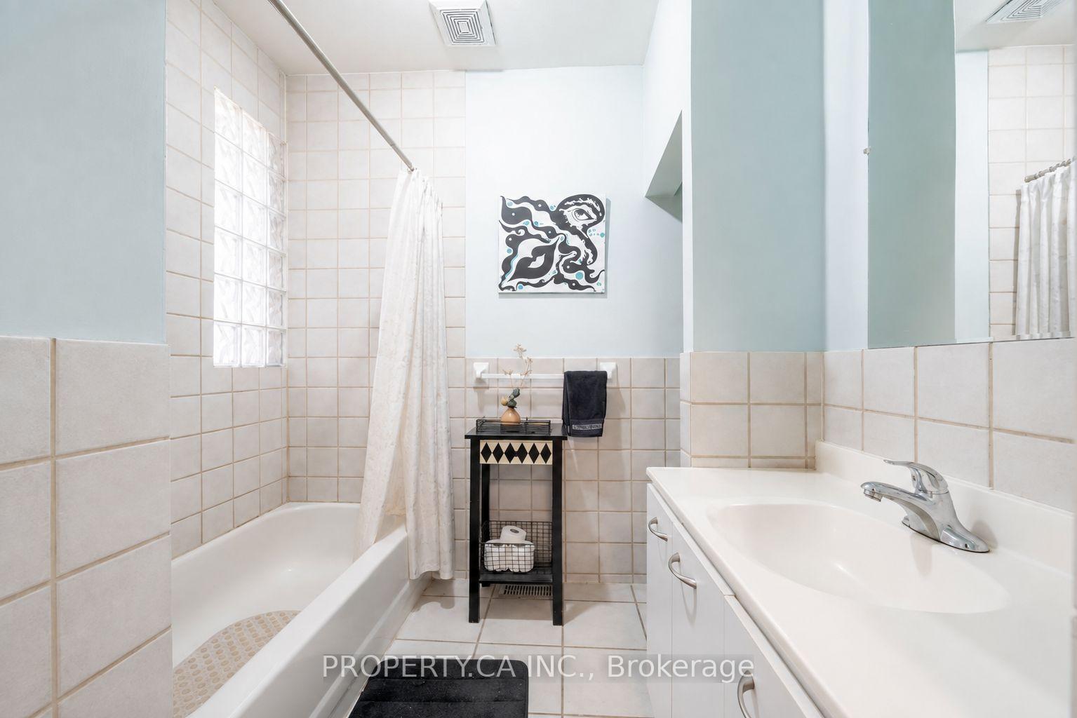 Photo 6 of Unit 1, 107 Runnymede Road, Toronto, High Park-Swansea — HOMEH