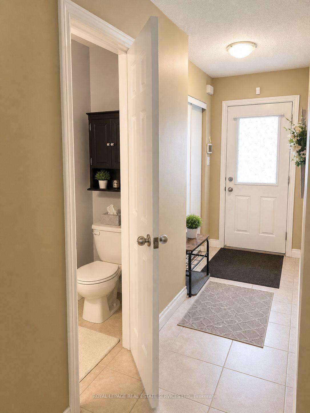 Photo 2 of Unit 35, 2920 Headon Forest Drive, Burlington, Headon — HOMEH