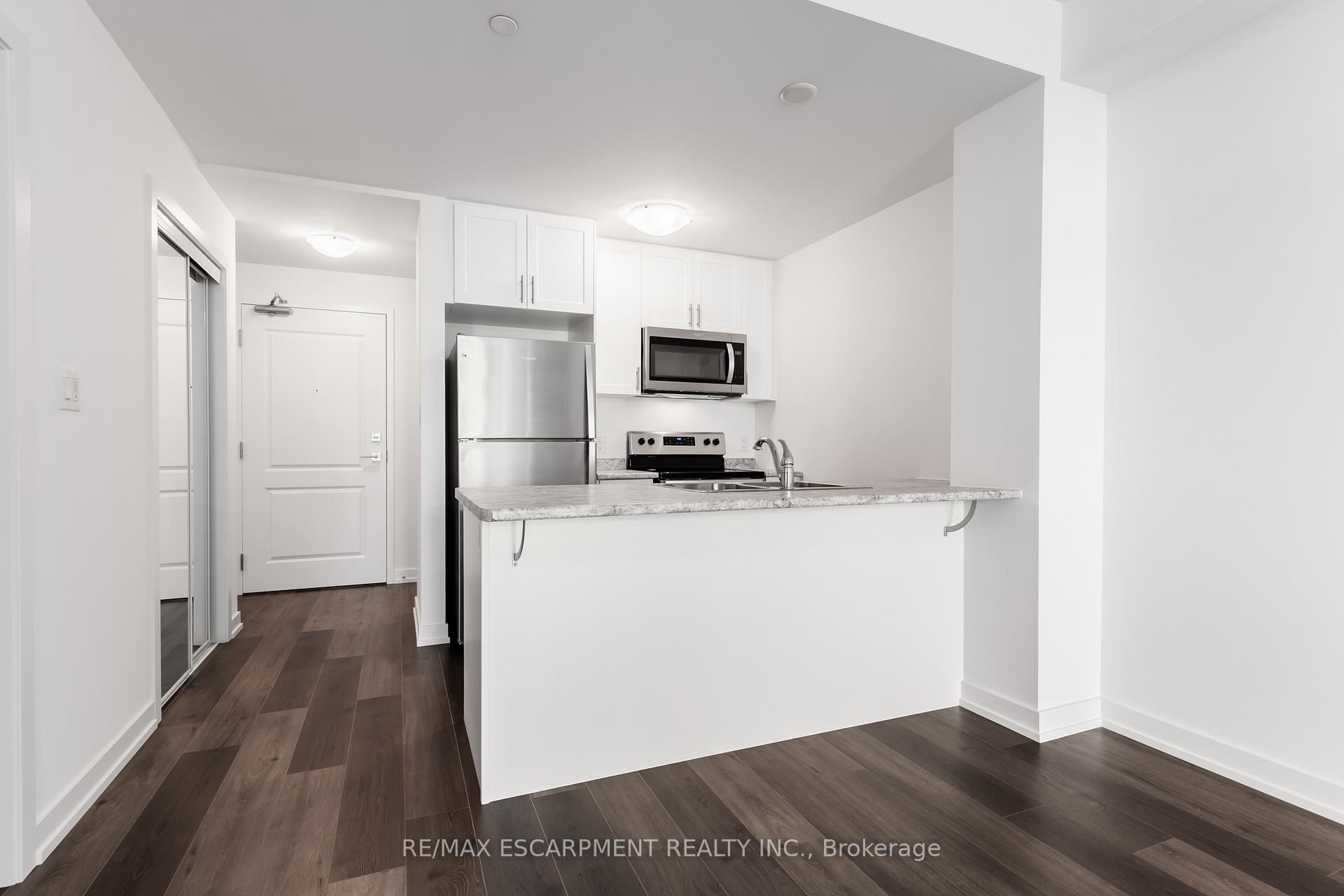 Photo 6 of Unit 417, 470 Dundas Street E, Hamilton, Waterdown — HOMEH