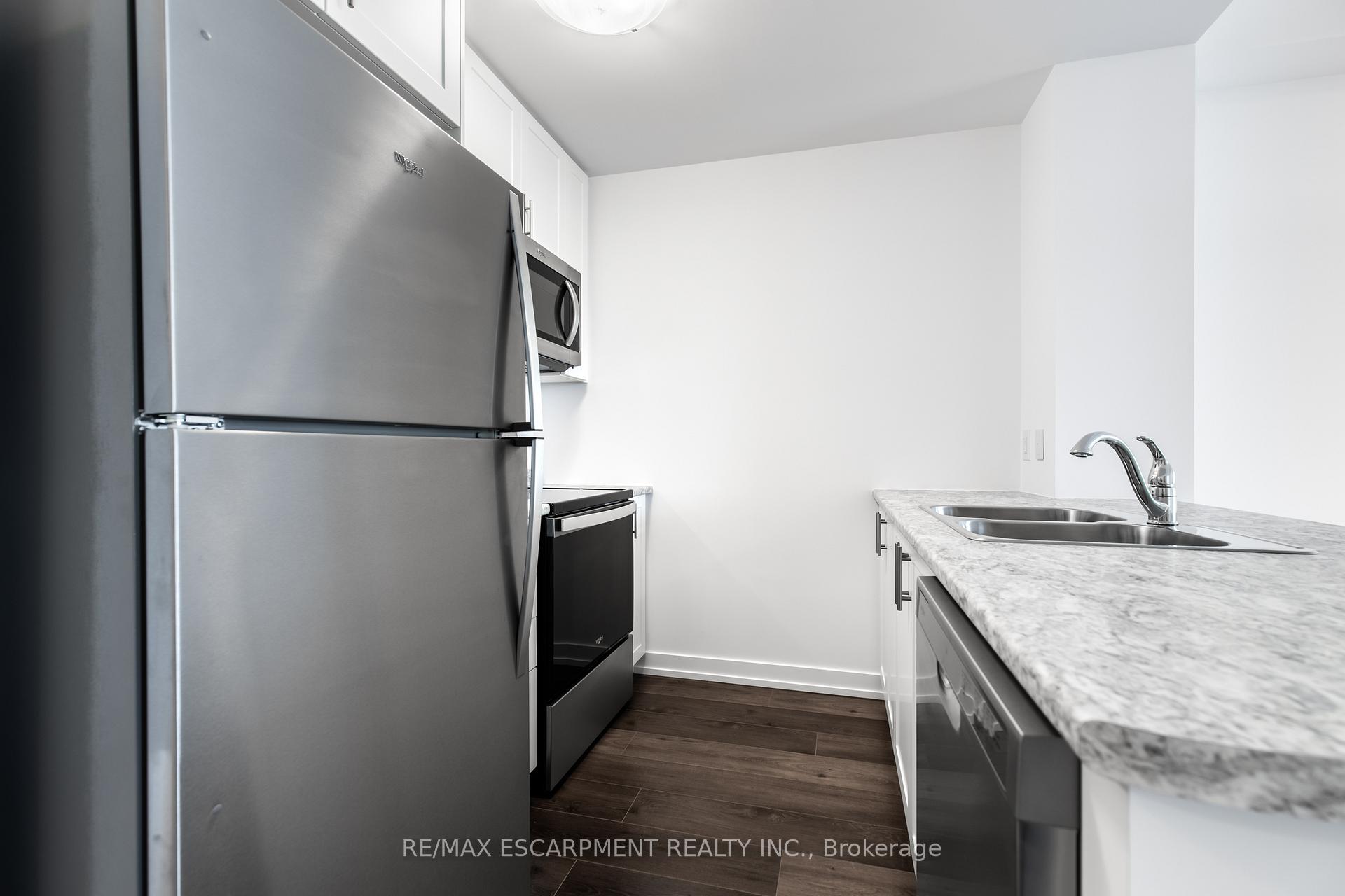 Photo 8 of Unit 417, 470 Dundas Street E, Hamilton, Waterdown — HOMEH