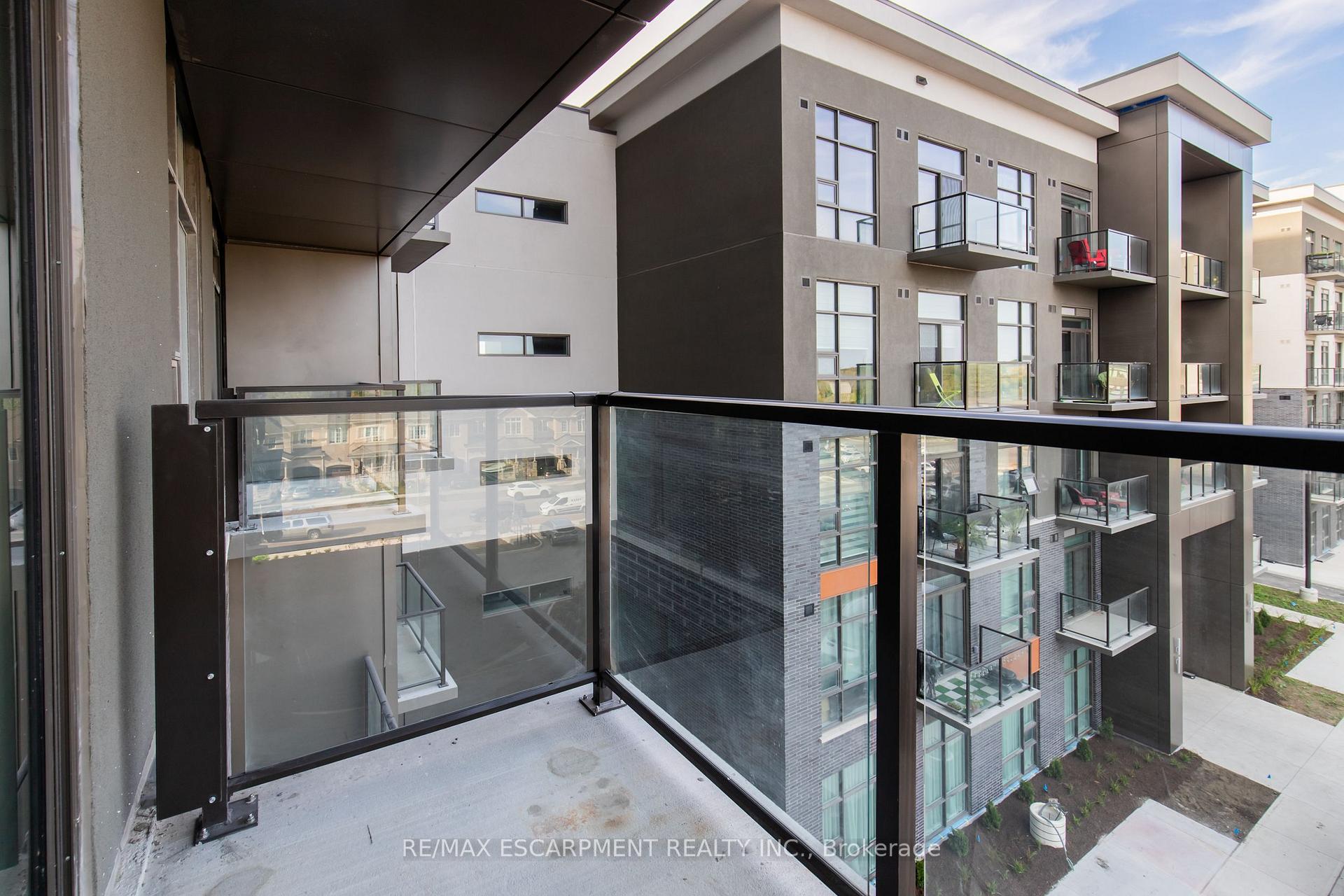 Photo 12 of Unit 417, 470 Dundas Street E, Hamilton, Waterdown — HOMEH