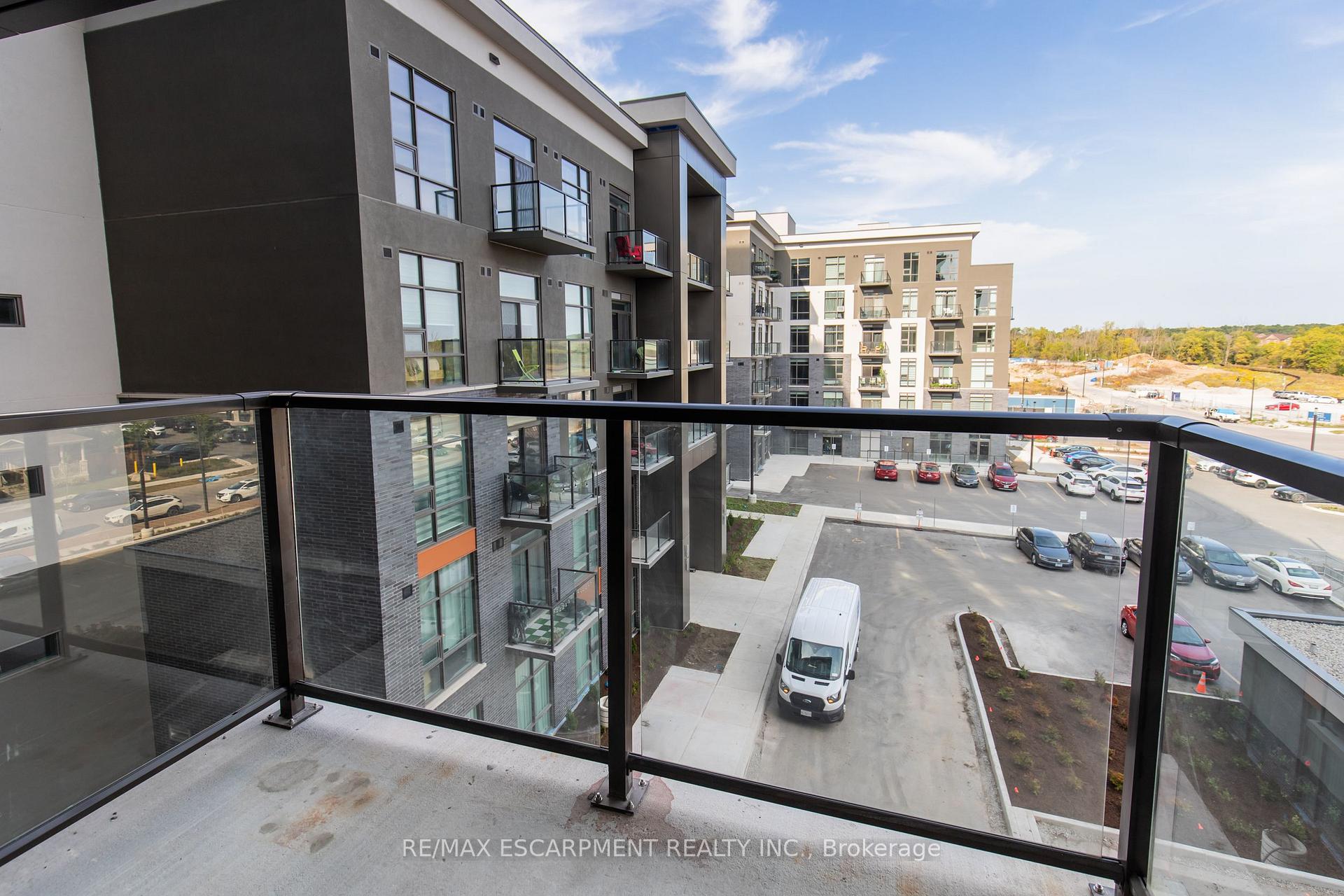 Photo 13 of Unit 417, 470 Dundas Street E, Hamilton, Waterdown — HOMEH
