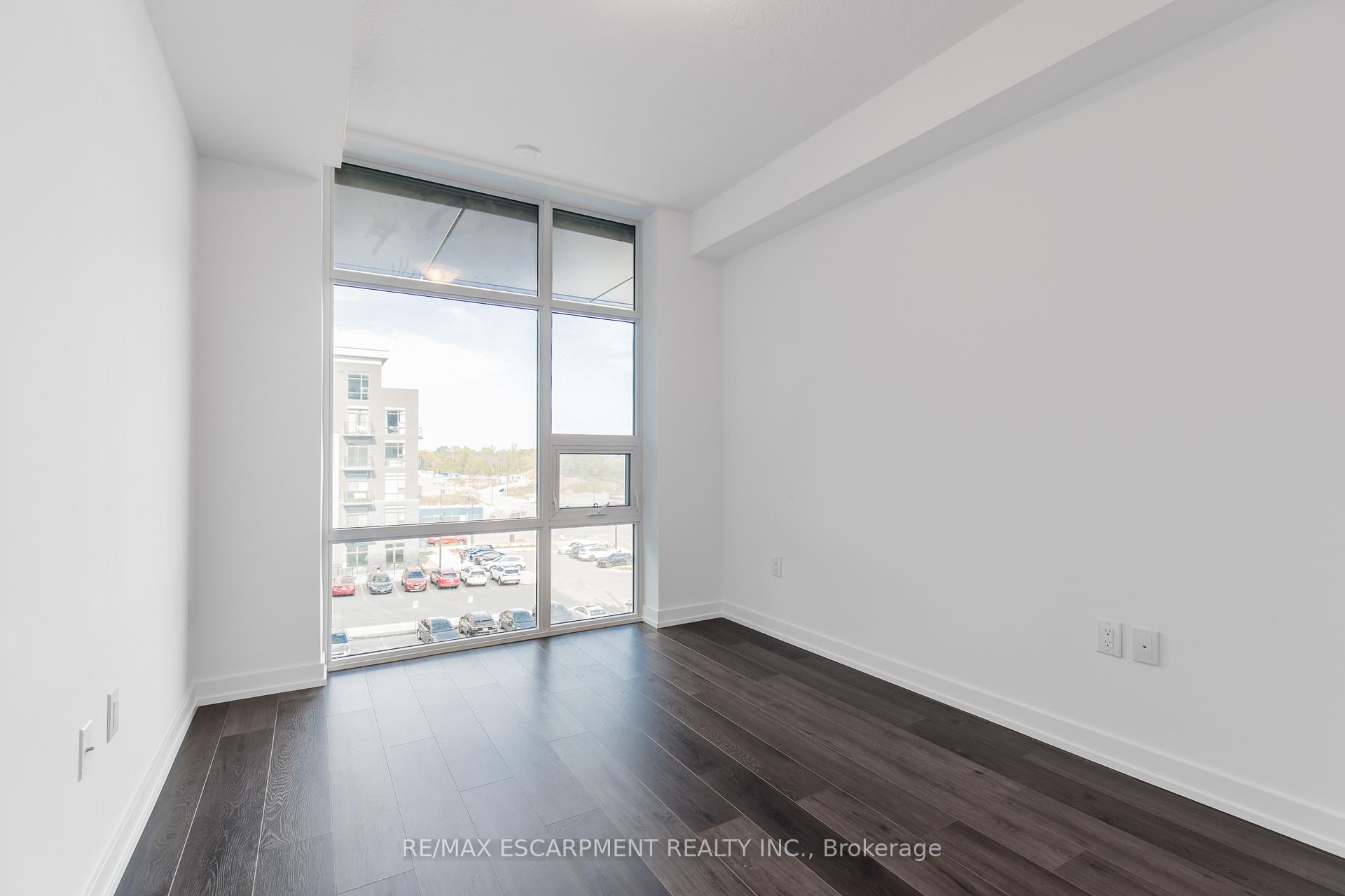 Photo 17 of Unit 417, 470 Dundas Street E, Hamilton, Waterdown — HOMEH