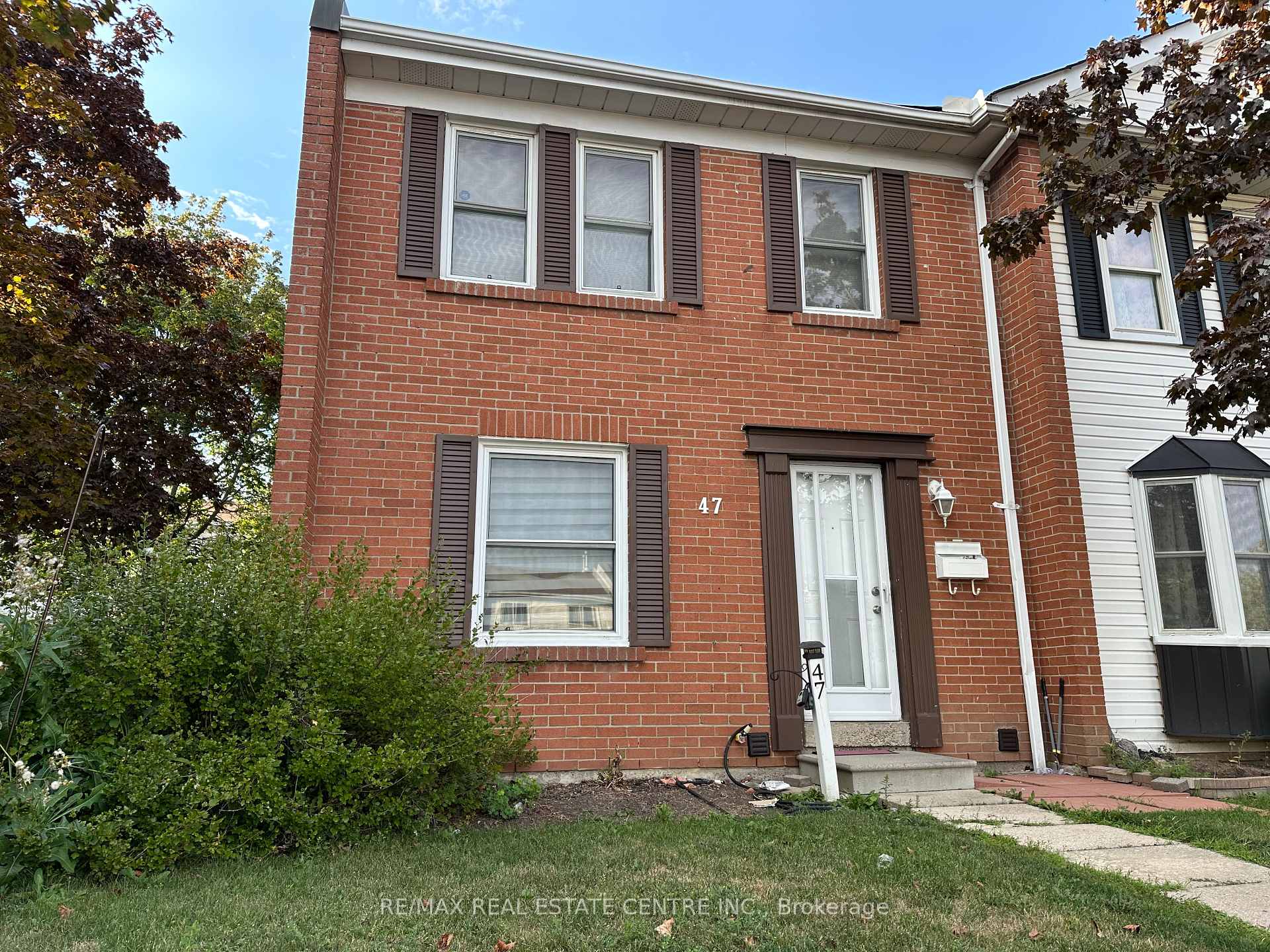Front of Unit 47, 1020 Central Park Drive