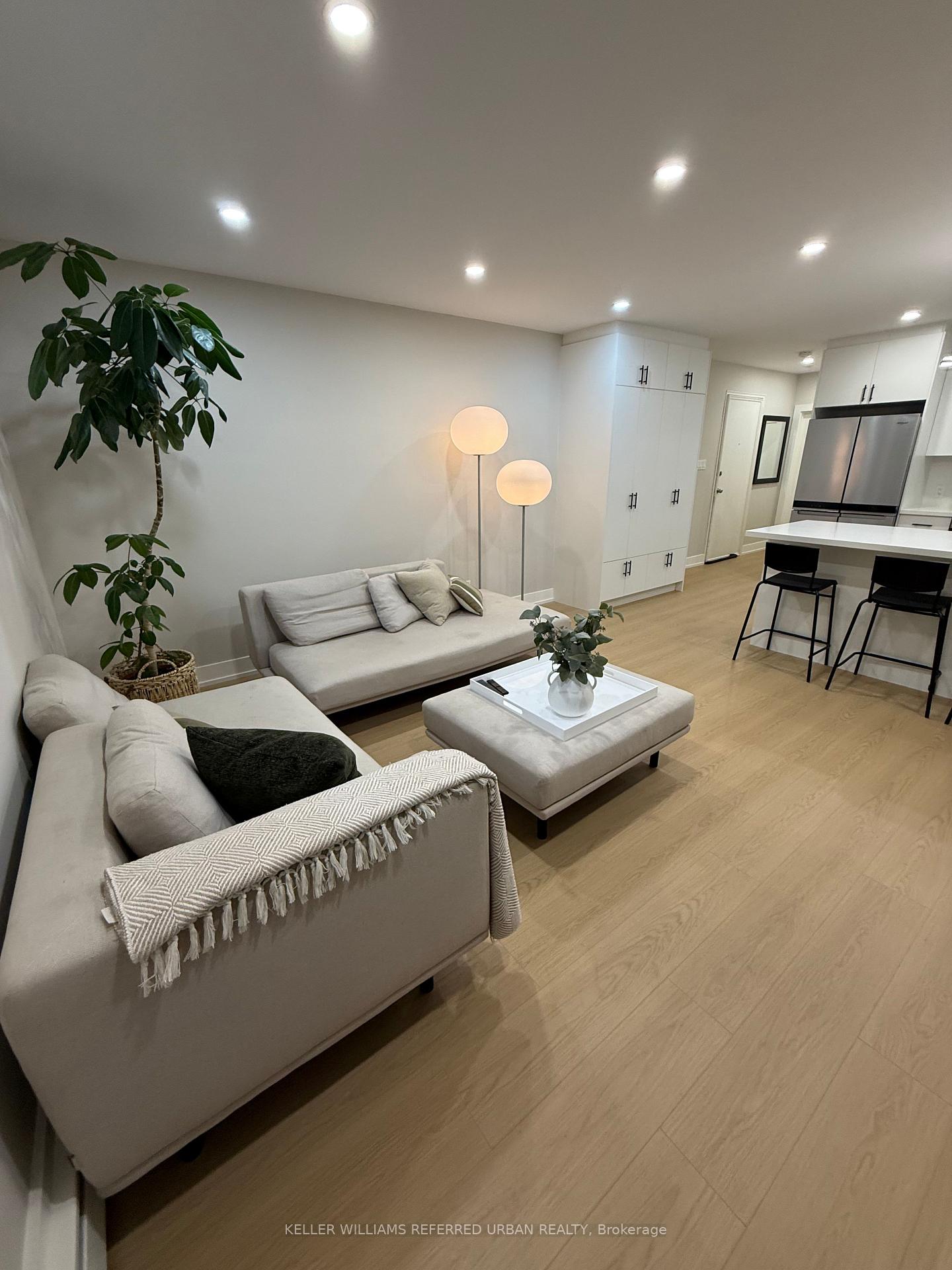 Photo 7 of Unit 6, 27 Cannon Road, Etobicoke, Stonegate-Queensway — HOMEH