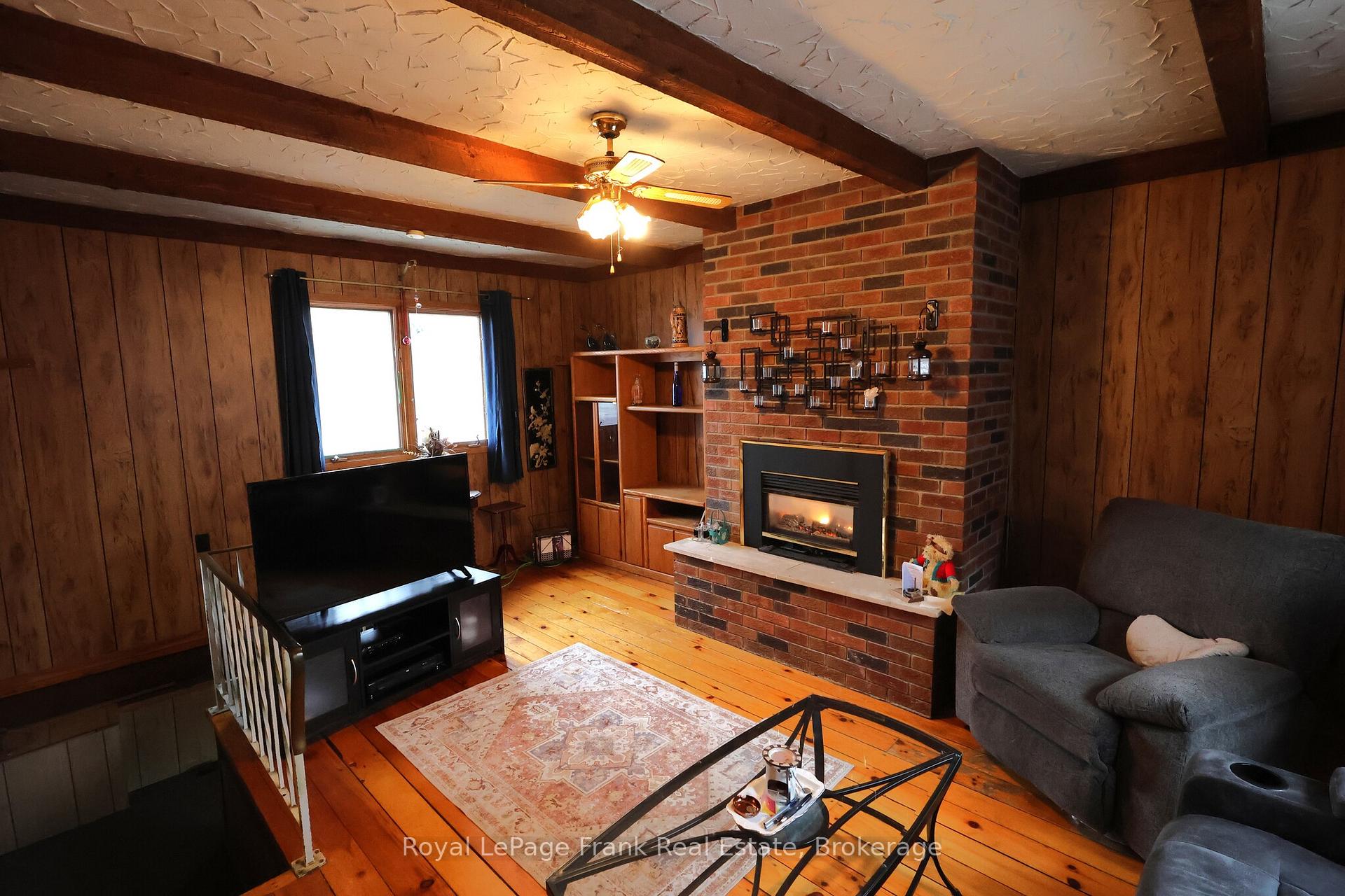 Photo 13 of 294 Parkhill Road W, Peterborough, Northcrest Ward 5 — HOMEH