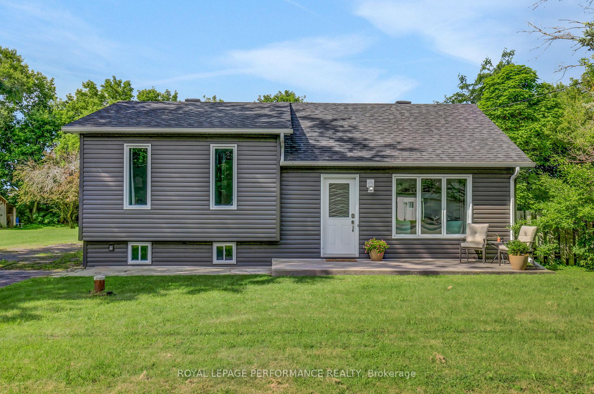Photo 1 of 11 Alyssa Crescent, North Dundas, North Dundas (Winchester) Twp — HOMEH