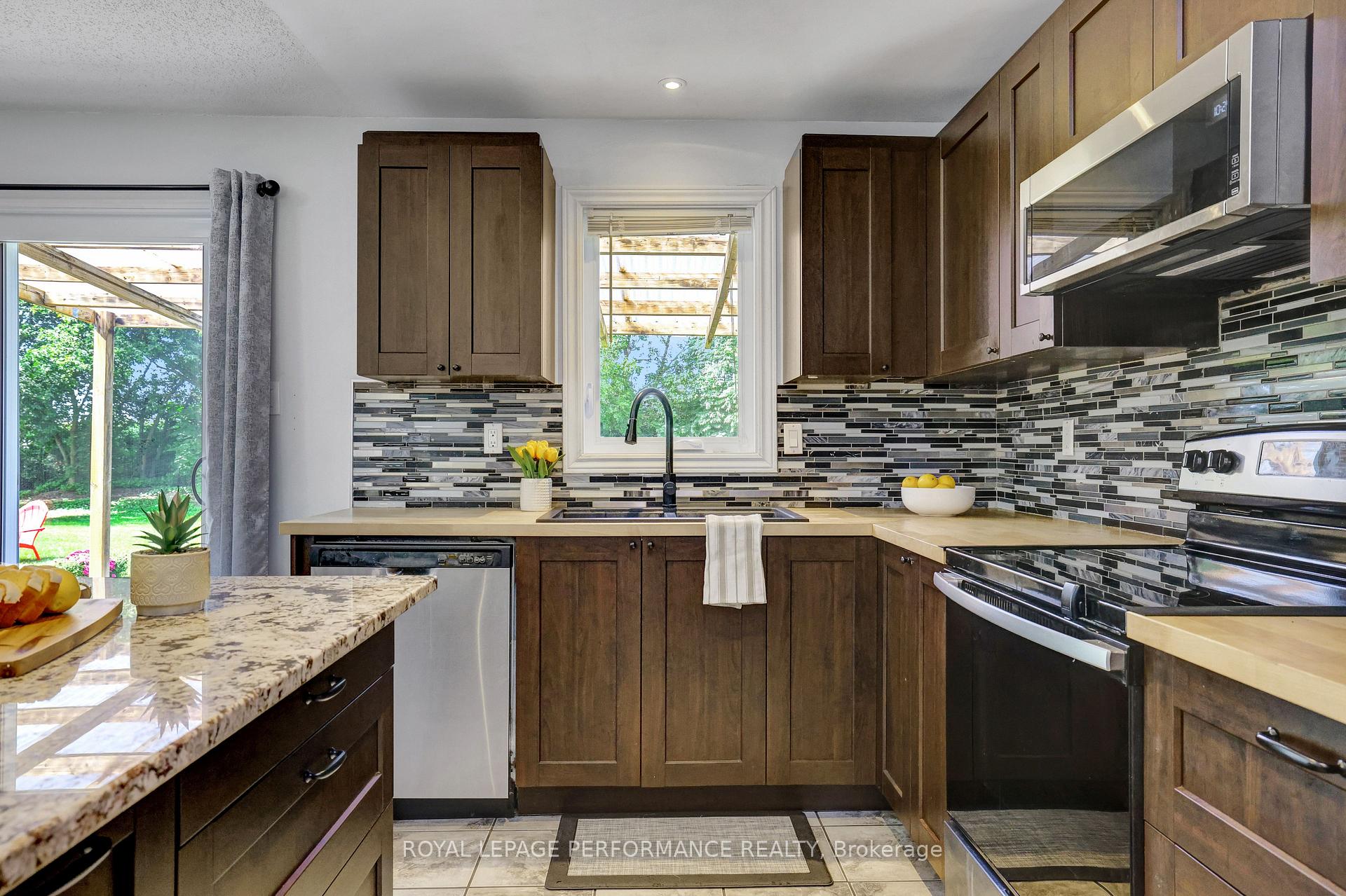 Photo 12 of 11 Alyssa Crescent, North Dundas, North Dundas (Winchester) Twp — HOMEH