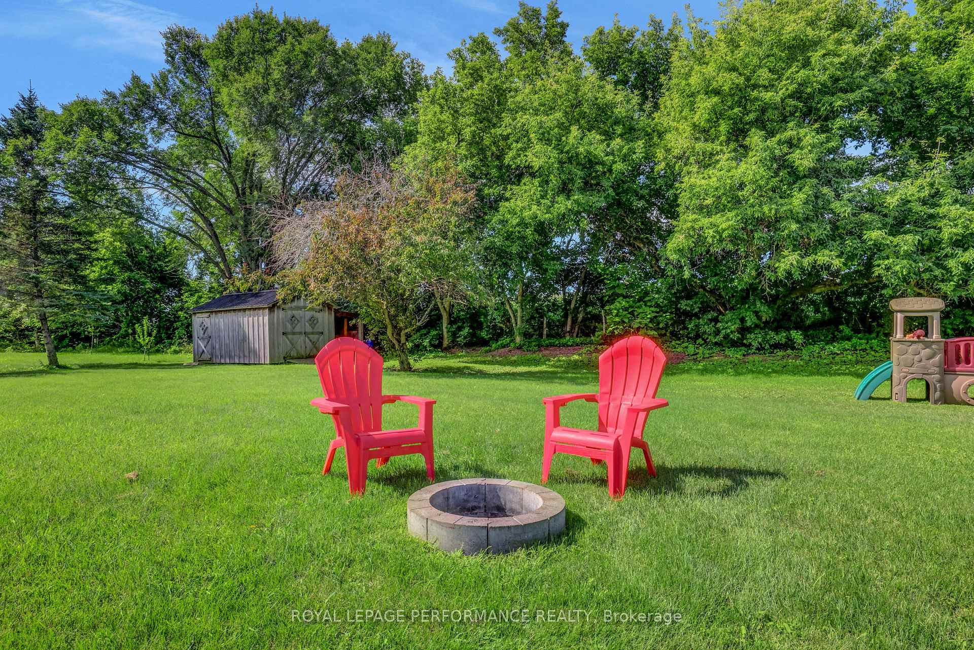 Photo 35 of 11 Alyssa Crescent, North Dundas, North Dundas (Winchester) Twp — HOMEH