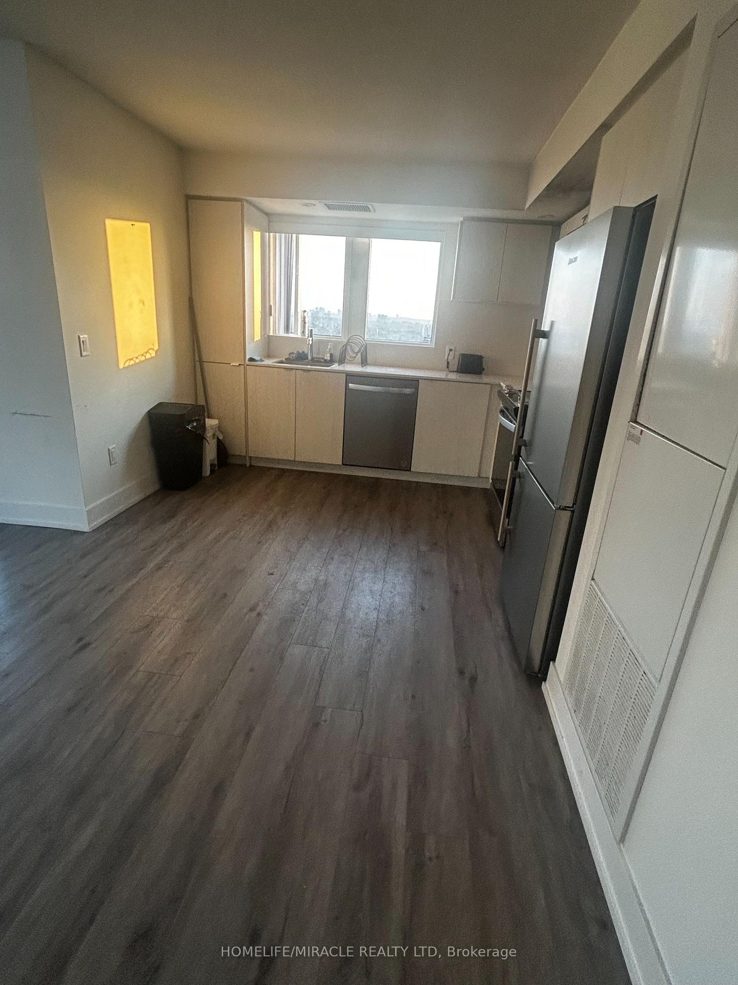 Photo 9 of Unit 1802, 10 Eva Road, Etobicoke, Etobicoke West Mall — HOMEH
