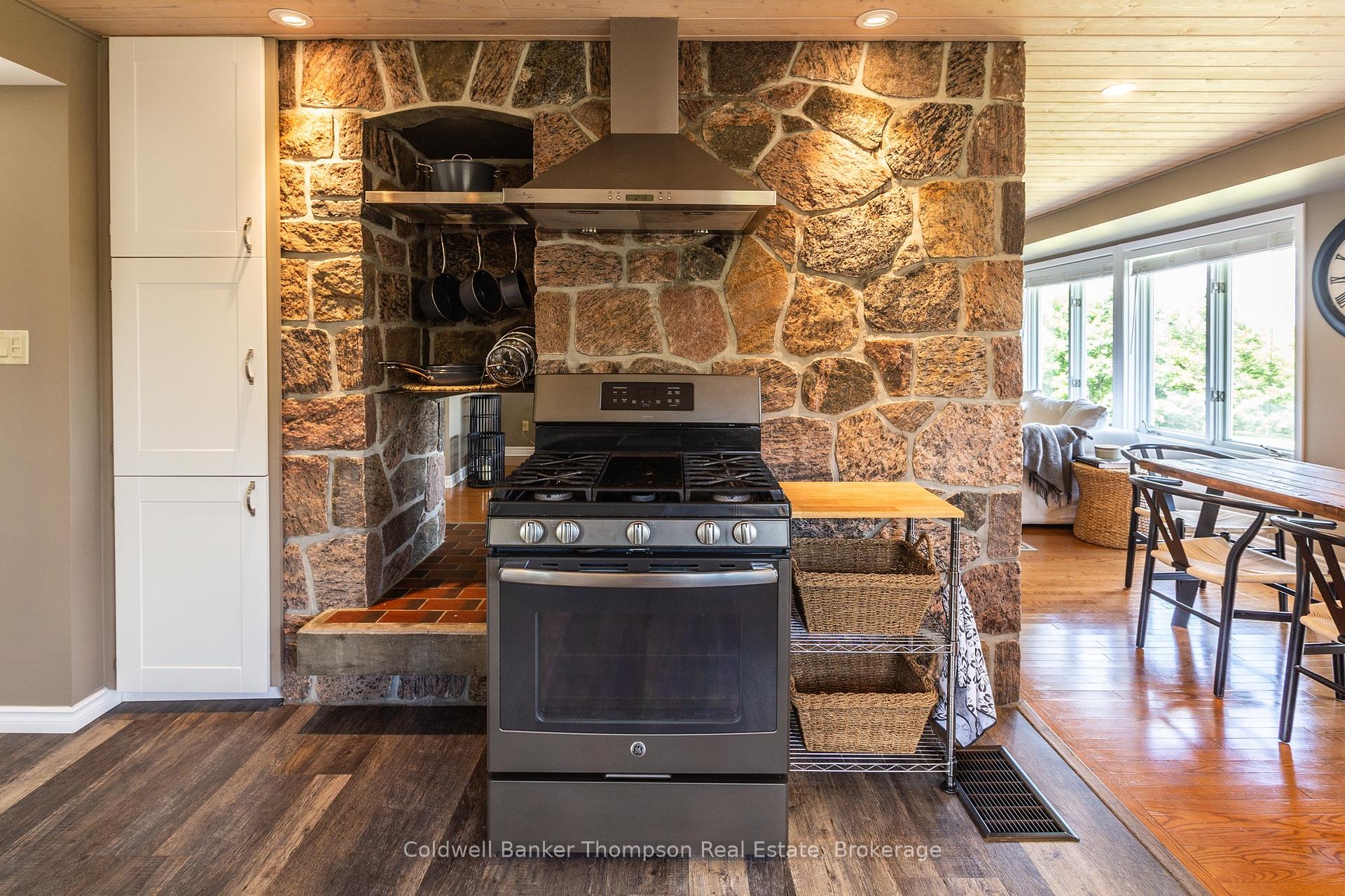Photo 11 of 151 Sunny Ridge Road, Strong — HOMEH
