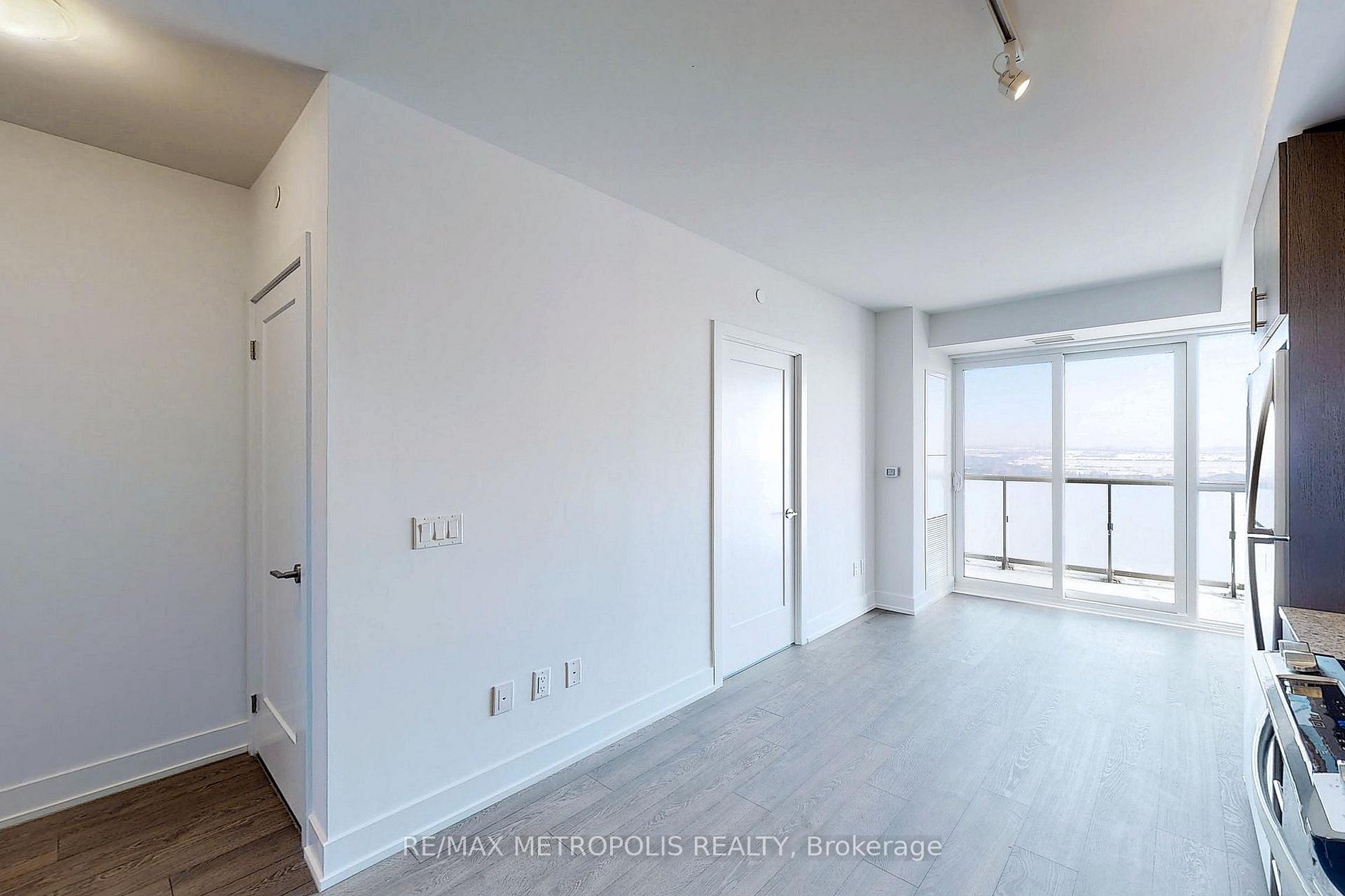 Photo 16 of Unit 2215, 2550 Simcoe Street N, Oshawa, Windfields — HOMEH