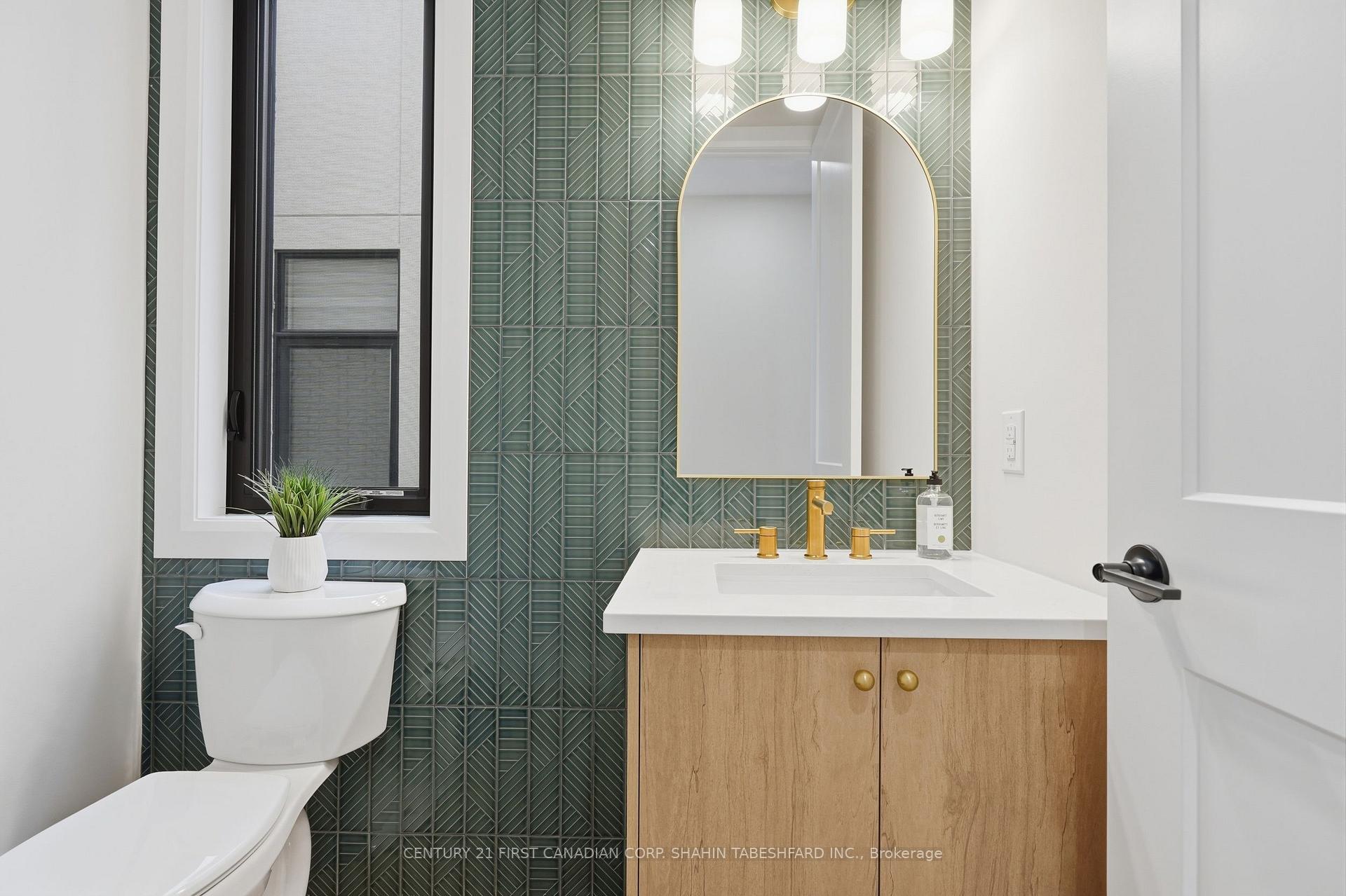 Photo 20 of 2326 Darwin Crescent, London, South V — HOMEH