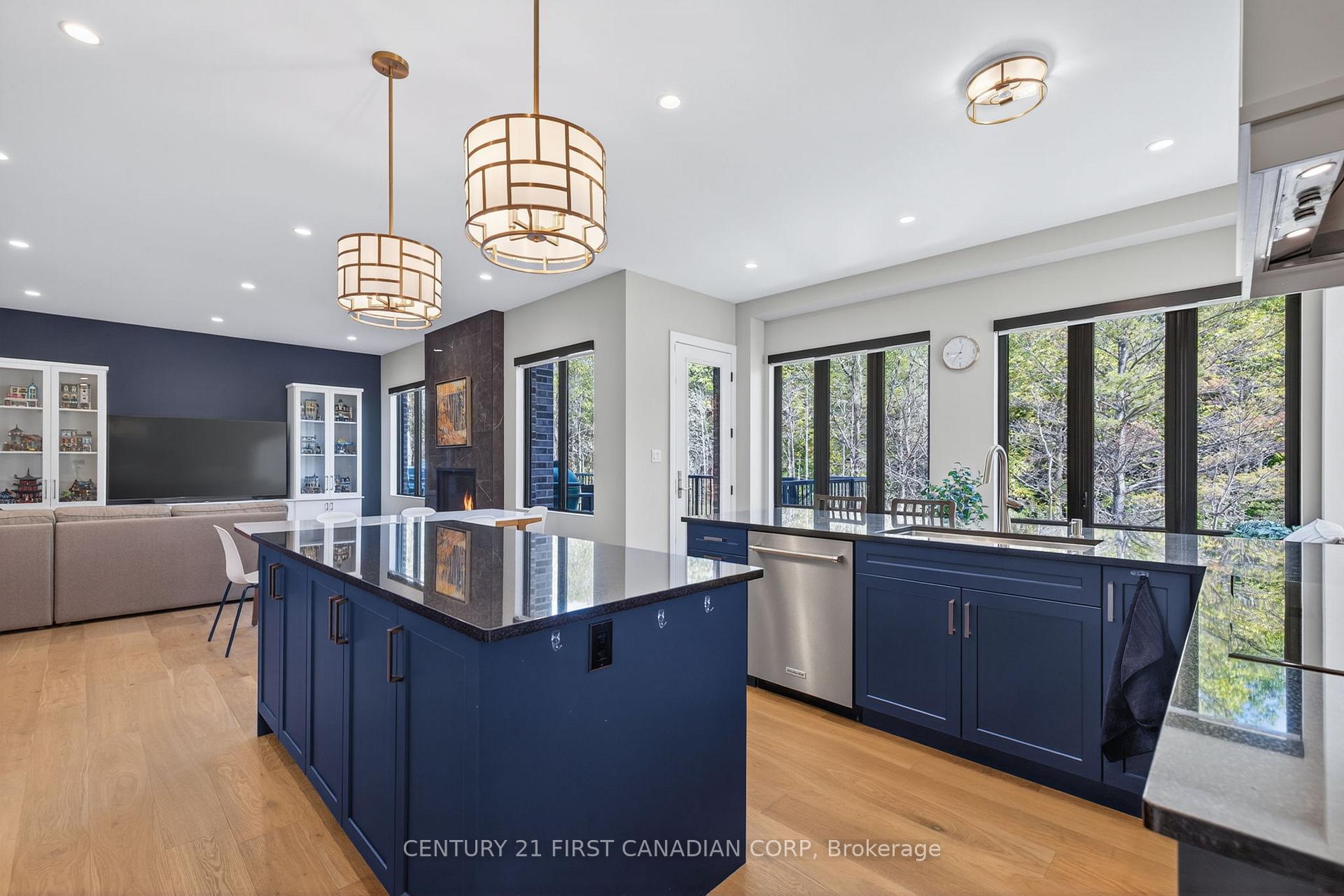 Photo 11 of 1704 Upper West Avenue, London, South B — HOMEH