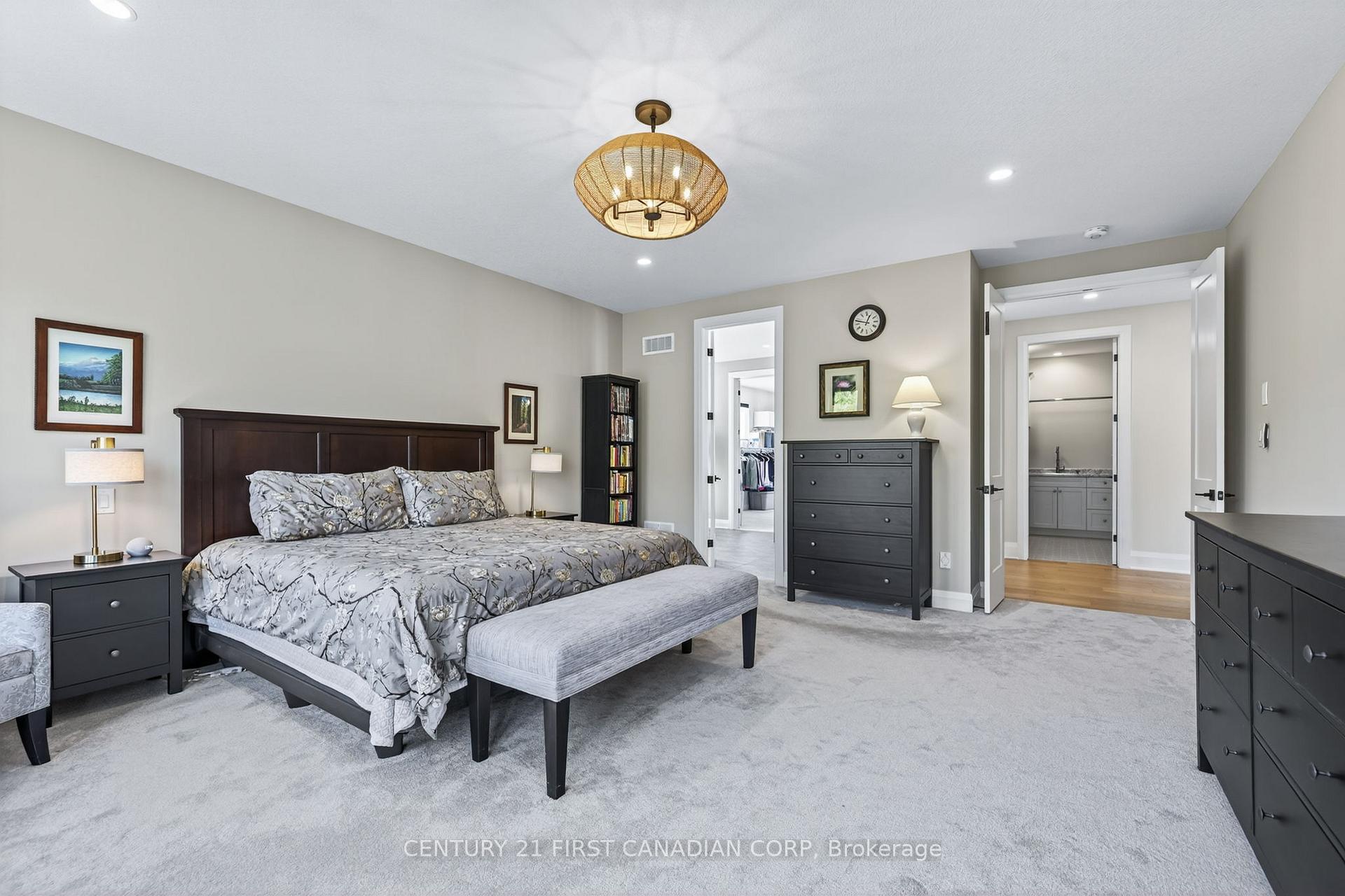 Photo 19 of 1704 Upper West Avenue, London, South B — HOMEH