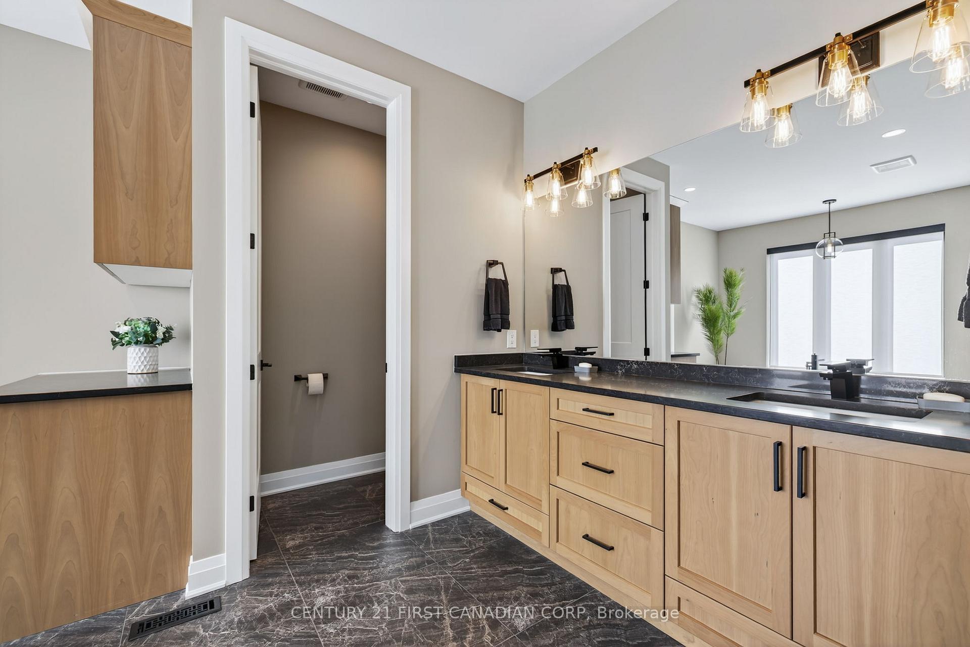 Photo 20 of 1704 Upper West Avenue, London, South B — HOMEH