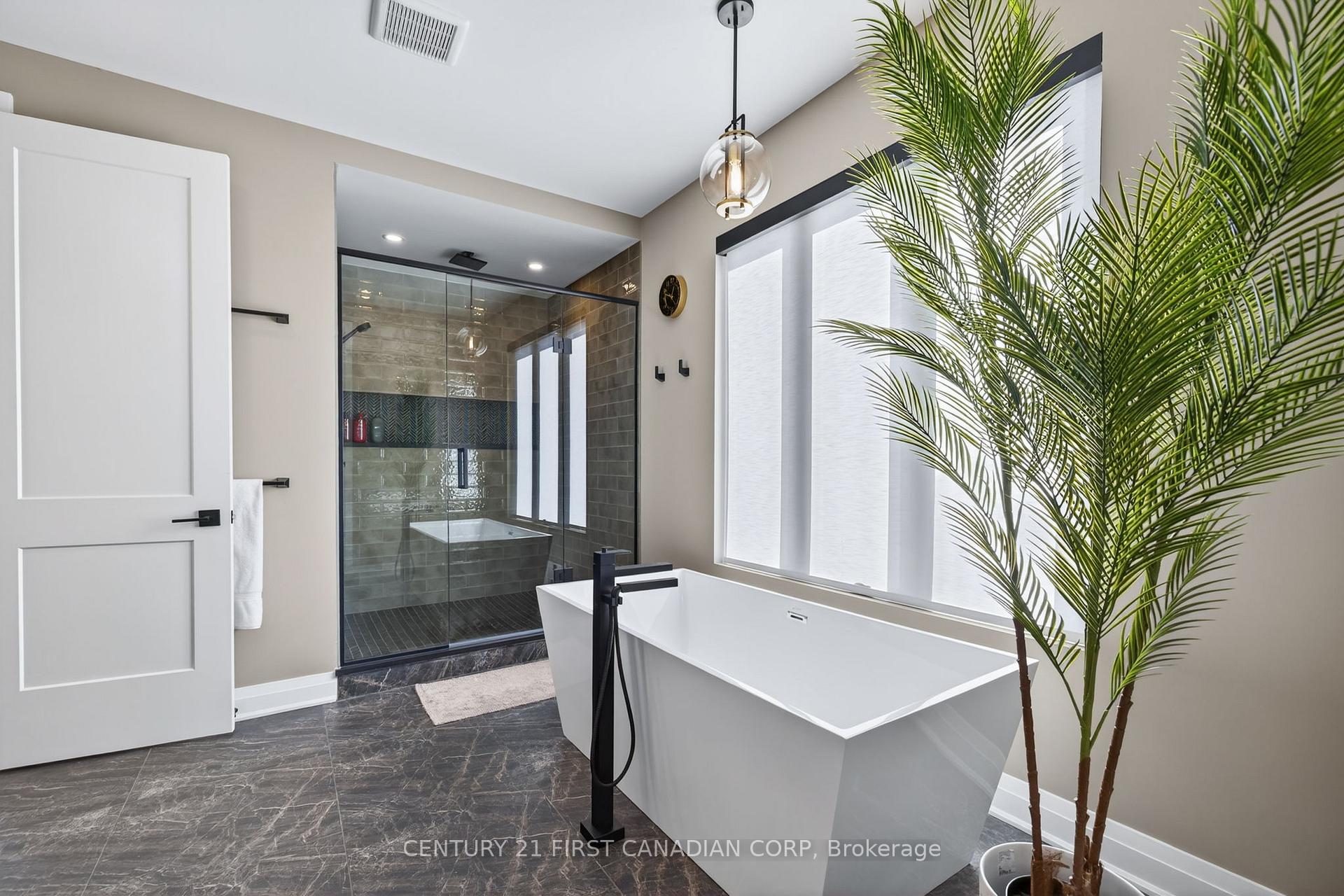 Photo 21 of 1704 Upper West Avenue, London, South B — HOMEH