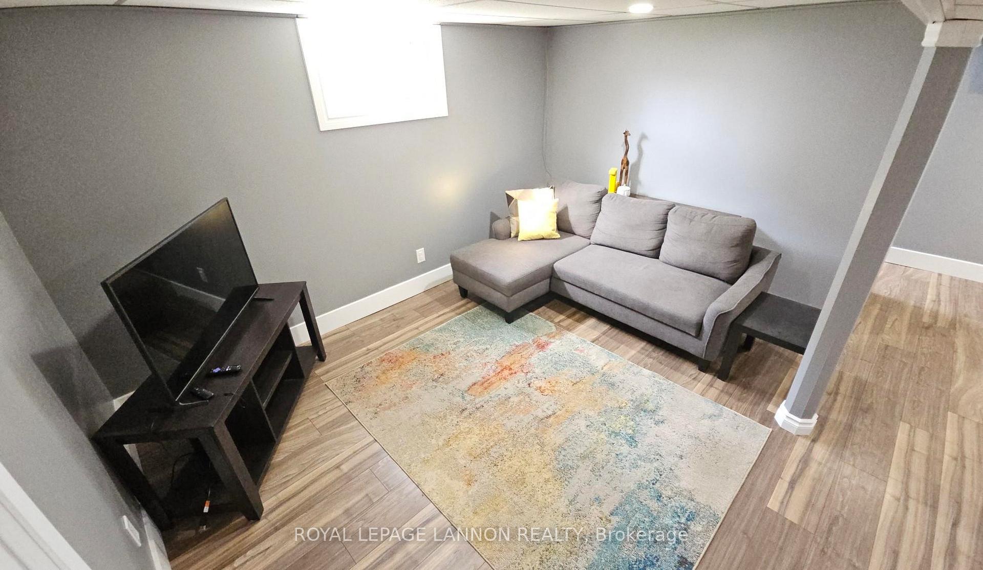 Photo 17 of 1121 Centre Avenue, Thunder Bay, Westfort — HOMEH