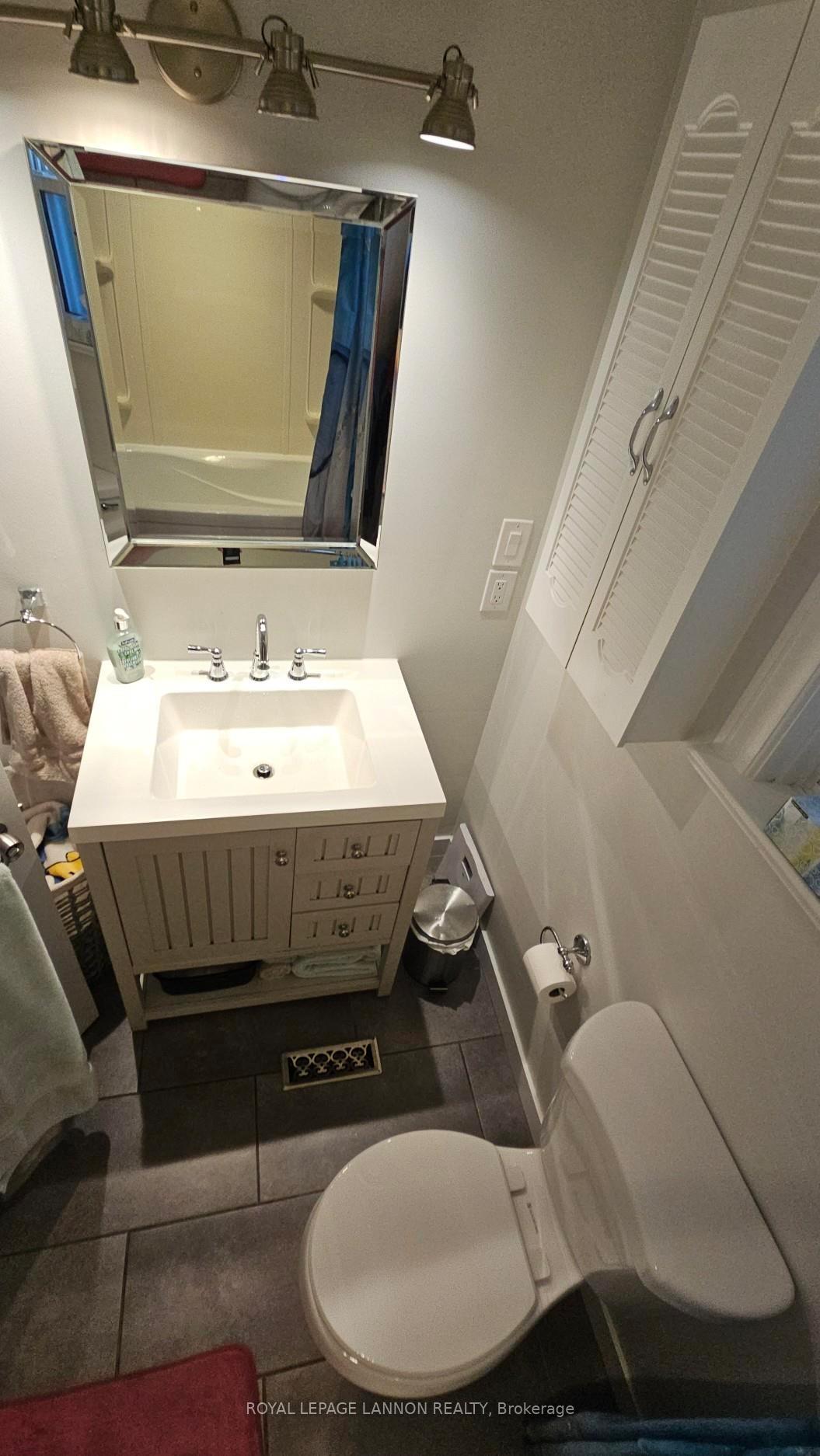Photo 21 of 1121 Centre Avenue, Thunder Bay, Westfort — HOMEH