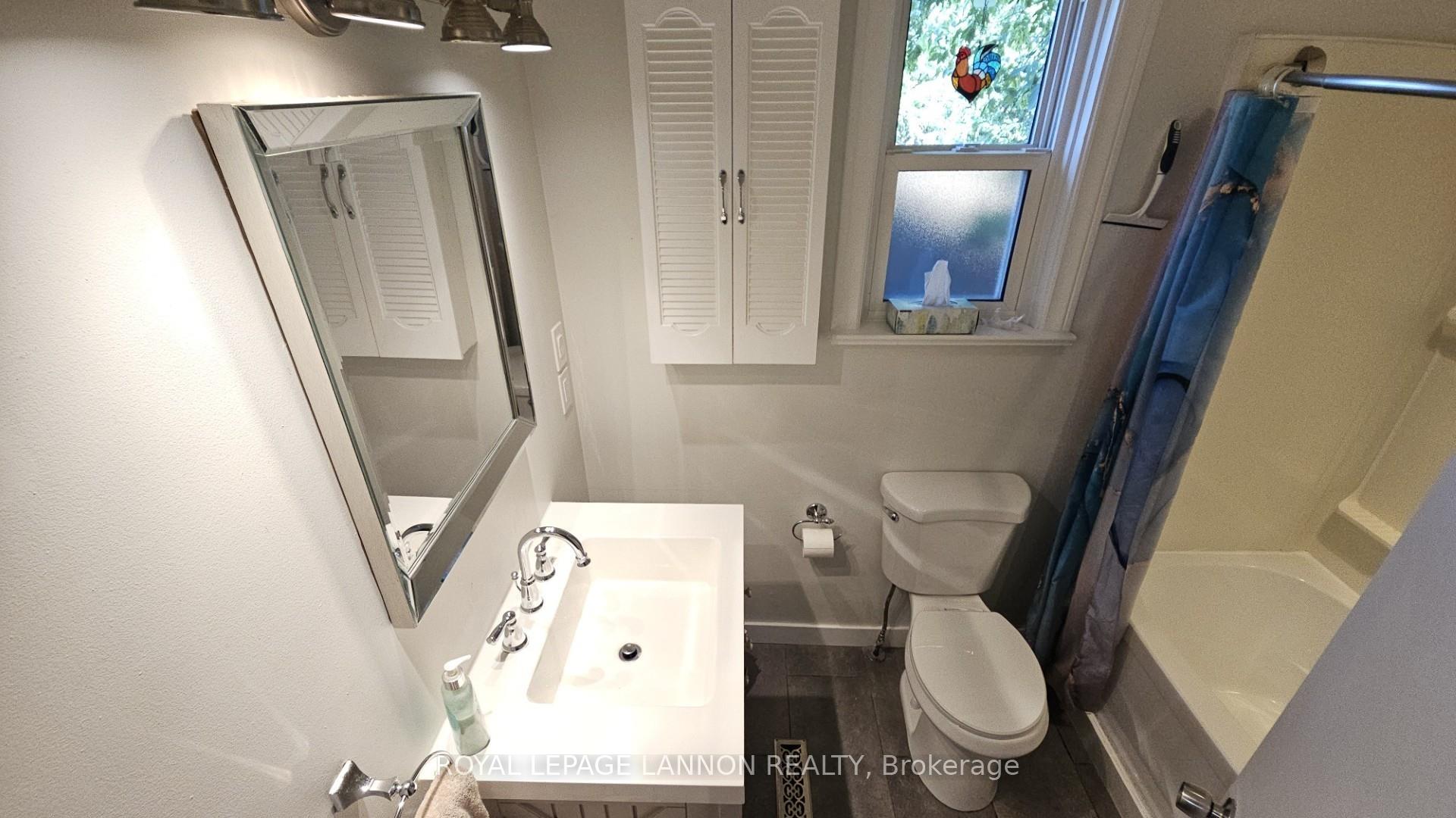 Photo 23 of 1121 Centre Avenue, Thunder Bay, Westfort — HOMEH