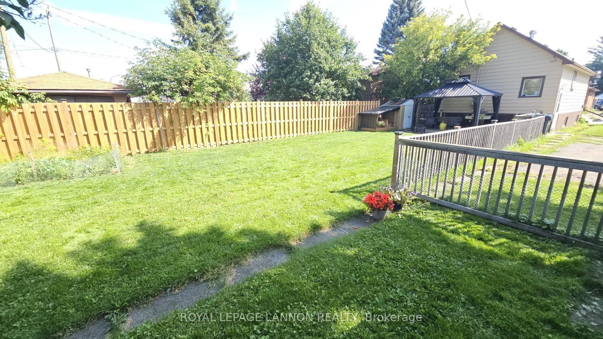 Photo 34 of 1121 Centre Avenue, Thunder Bay, Westfort — HOMEH