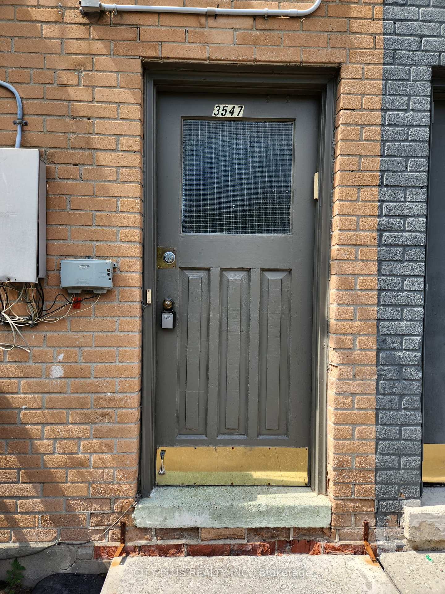 Photo 20 of Unit 2, 3547 Bathurst Street, Toronto, Bedford Park-Nortown — HOMEH