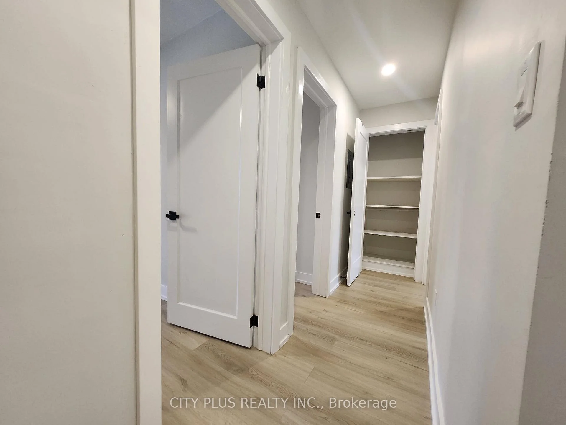Photo 19 of Unit 2, 3547 Bathurst Street, Toronto, Bedford Park-Nortown — HOMEH