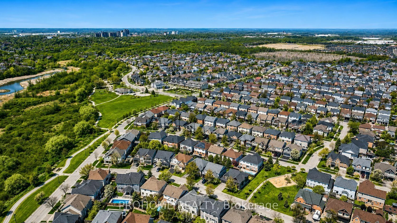 Photo 68 of 78 Ashbury Boulevard, Ajax, South East — HOMEH