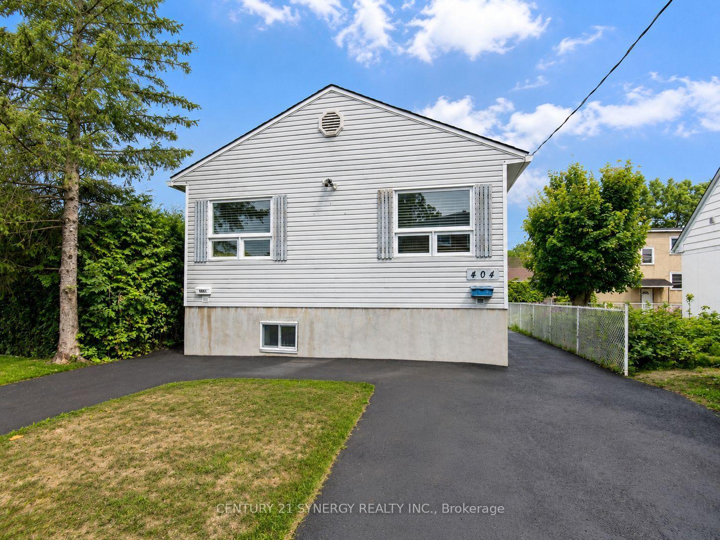 Photo 1 of Unit B, 404 Dieppe Street, Ottawa, Vanier — HOMEH
