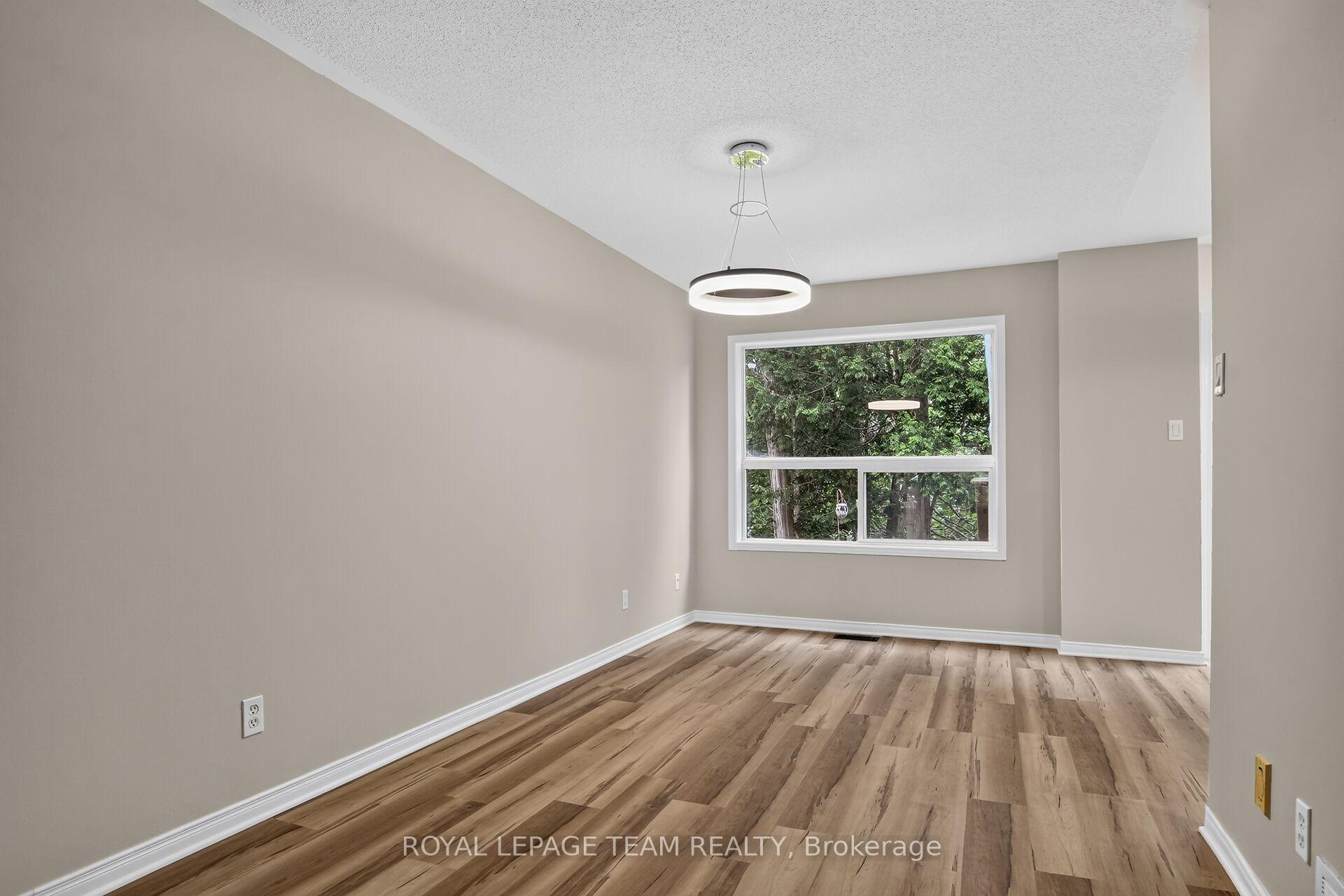 Photo 15 of 28 Cohen Avenue, Ottawa, Kanata - Katimavik — HOMEH