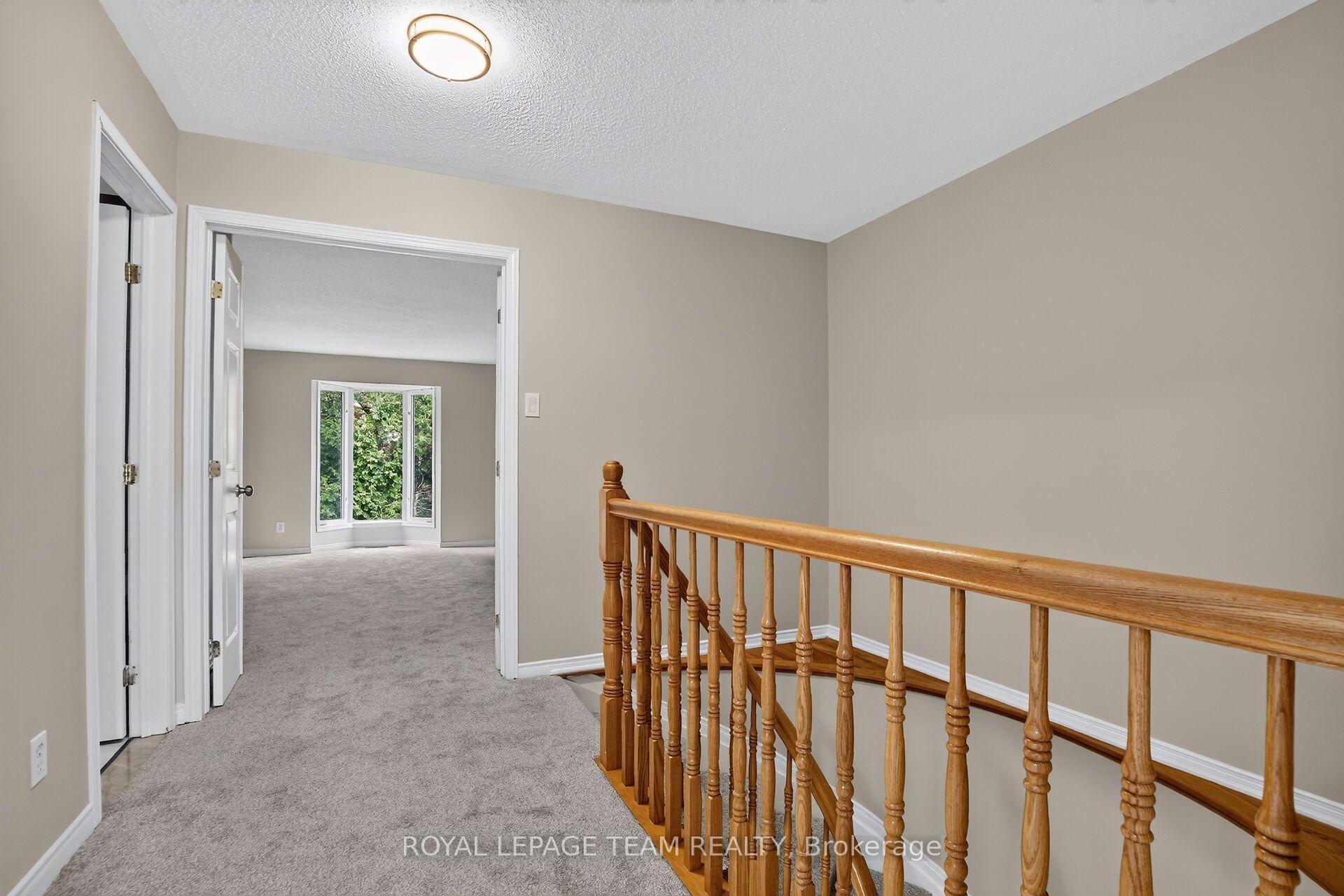 Photo 39 of 28 Cohen Avenue, Ottawa, Kanata - Katimavik — HOMEH