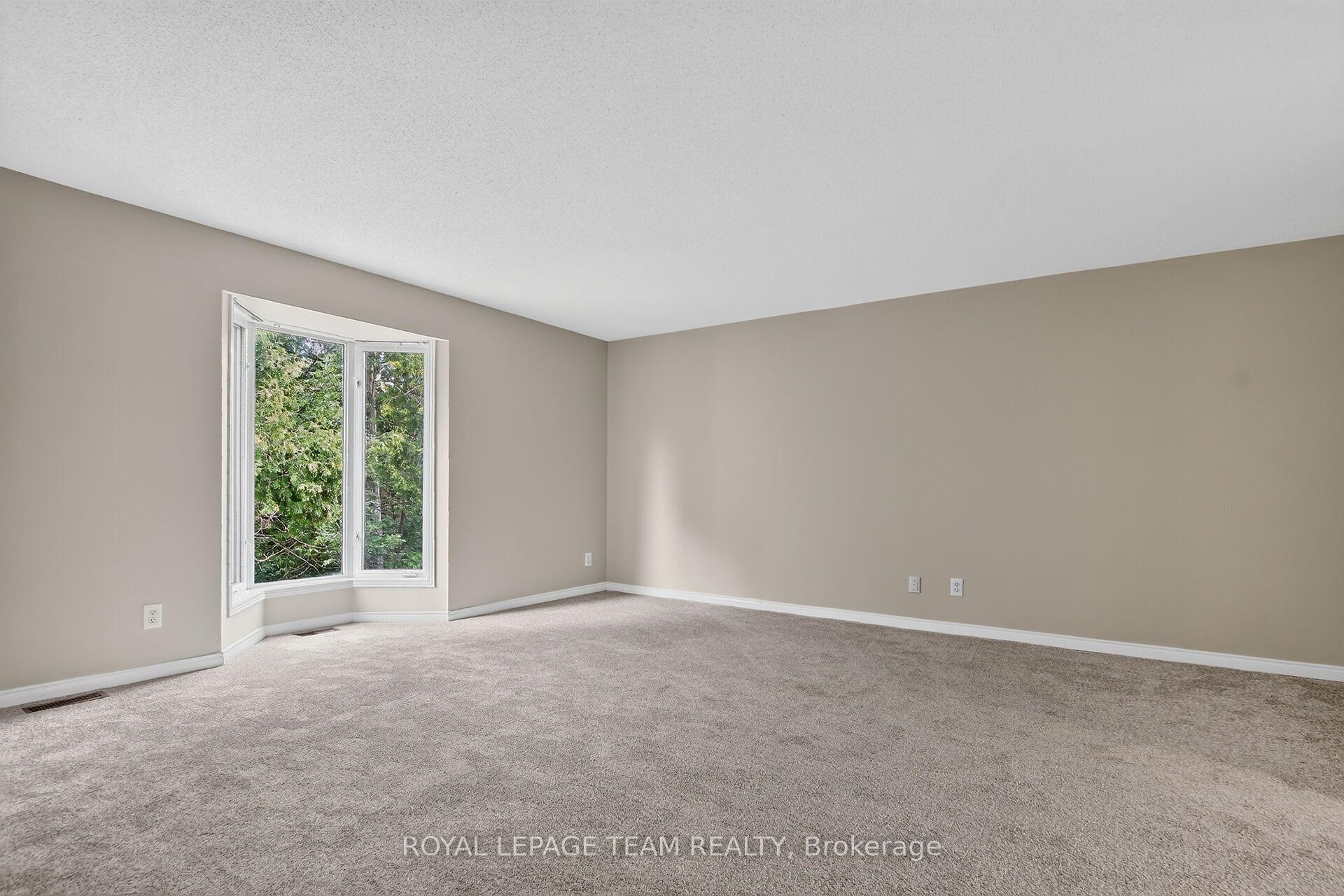 Photo 49 of 28 Cohen Avenue, Ottawa, Kanata - Katimavik — HOMEH