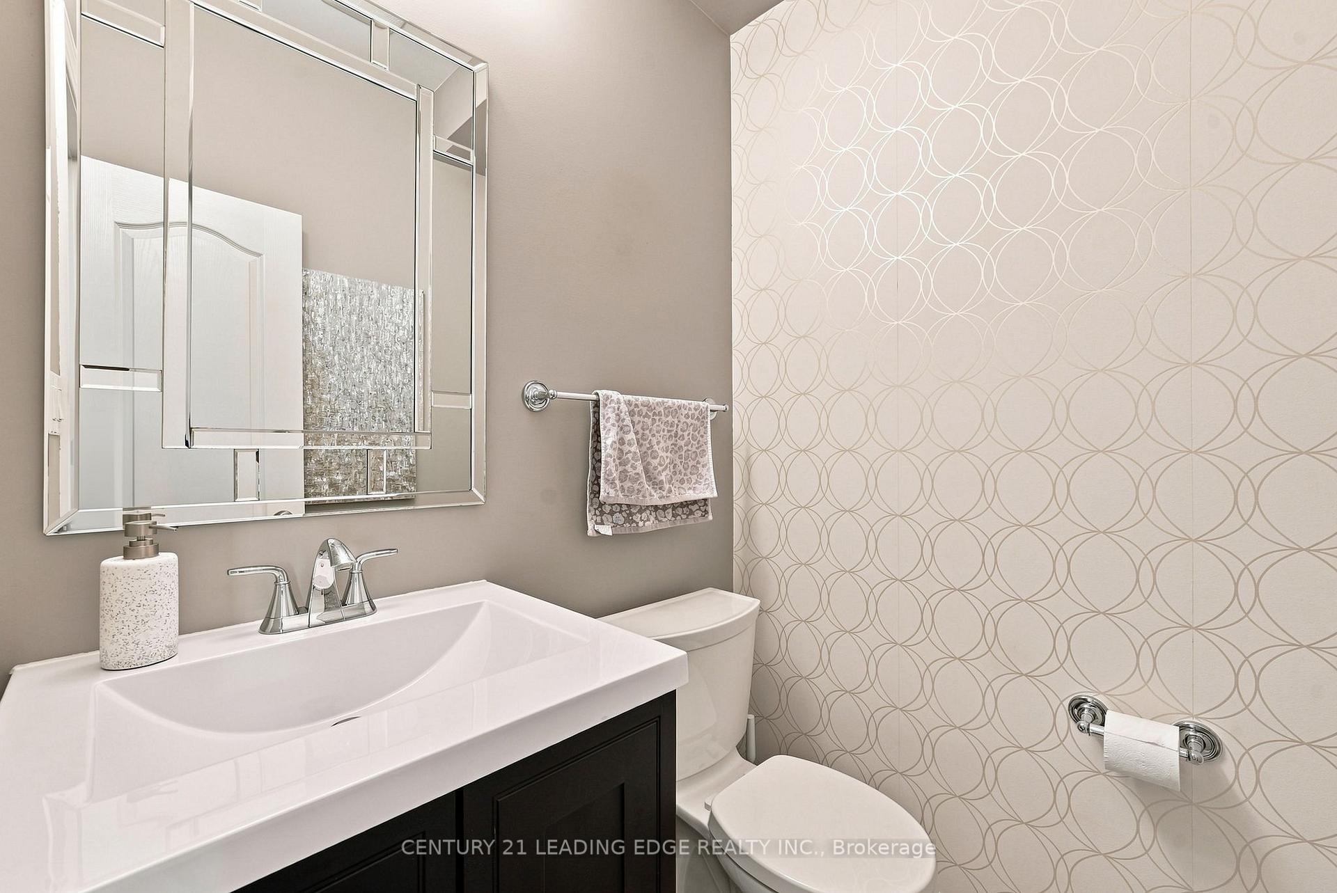 Photo 35 of 70 Ross Wright Avenue, Clarington, Bowmanville — HOMEH