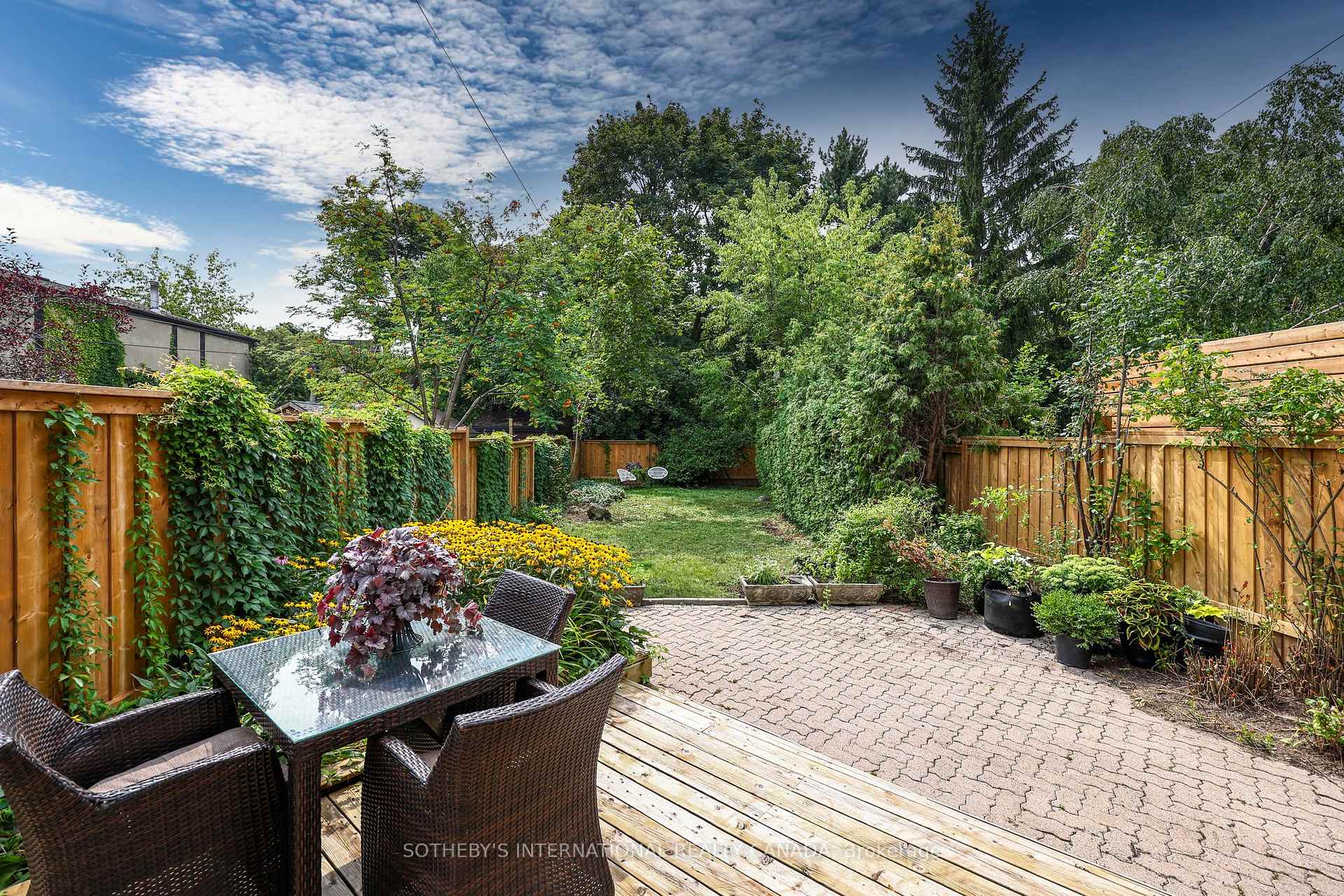 Photo 2 of 129 Stibbard Avenue, Toronto, Mount Pleasant East — HOMEH