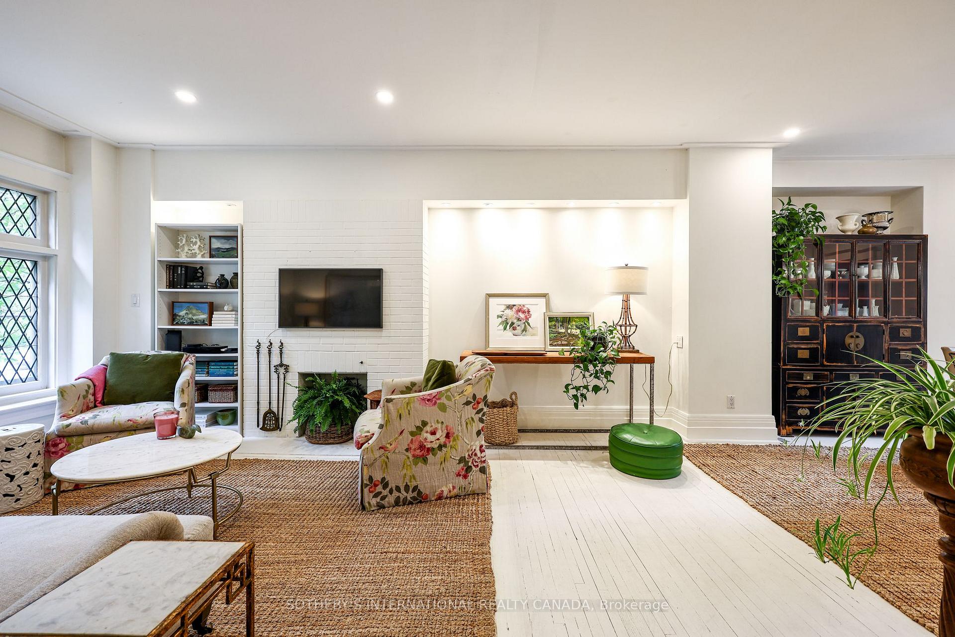 Photo 7 of 129 Stibbard Avenue, Toronto, Mount Pleasant East — HOMEH