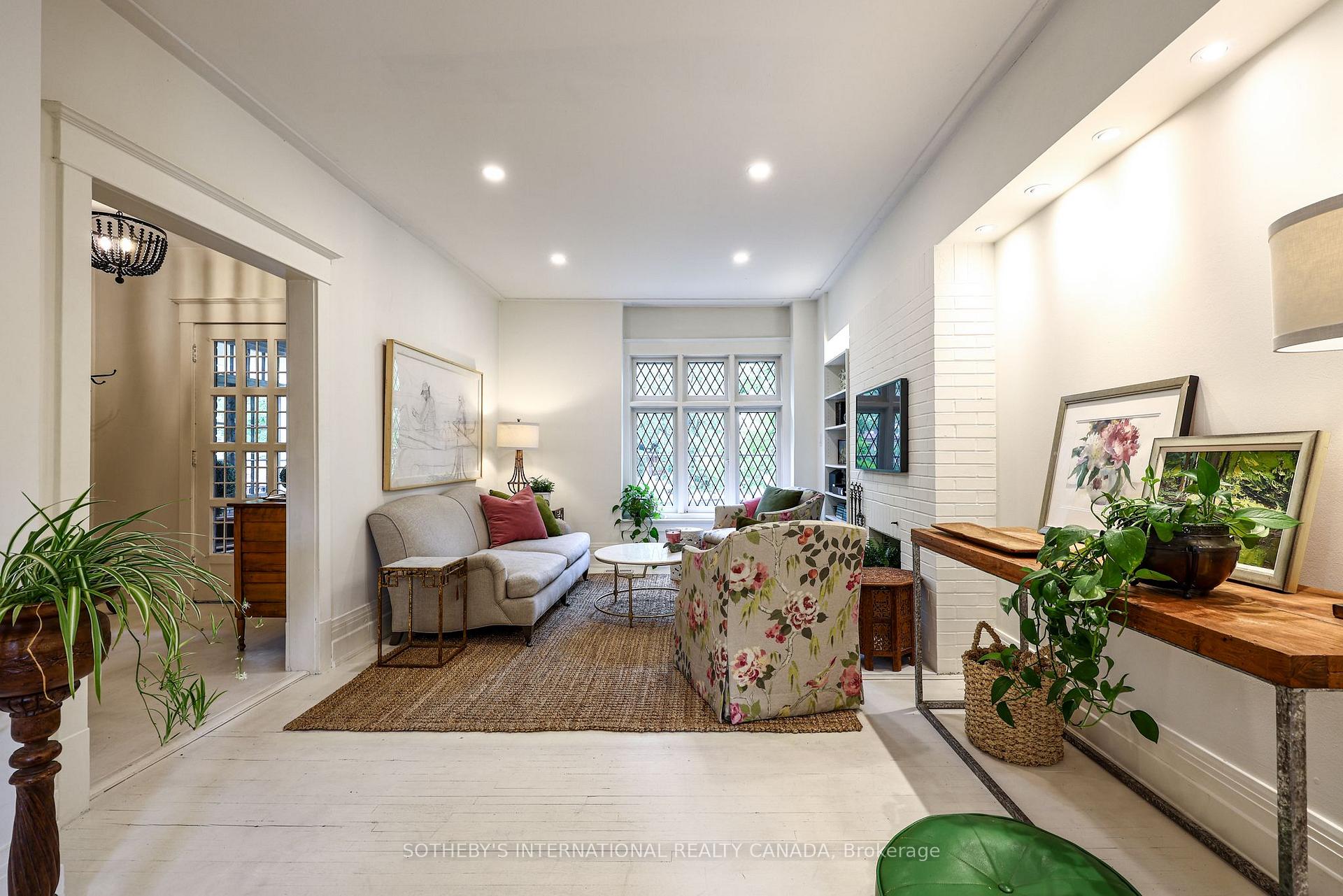 Photo 8 of 129 Stibbard Avenue, Toronto, Mount Pleasant East — HOMEH