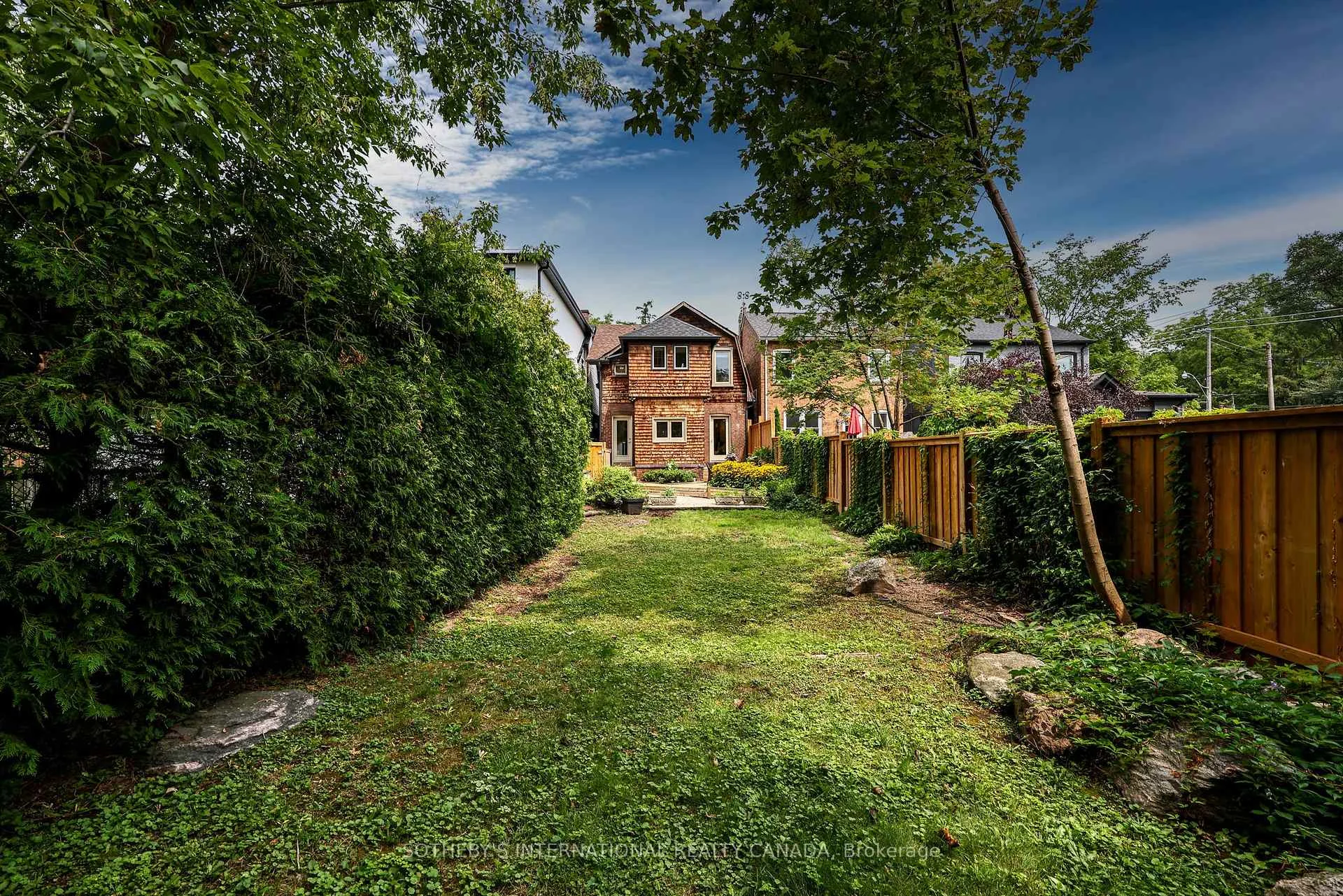 Photo 4 of 129 Stibbard Avenue, Toronto, Mount Pleasant East — HOMEH