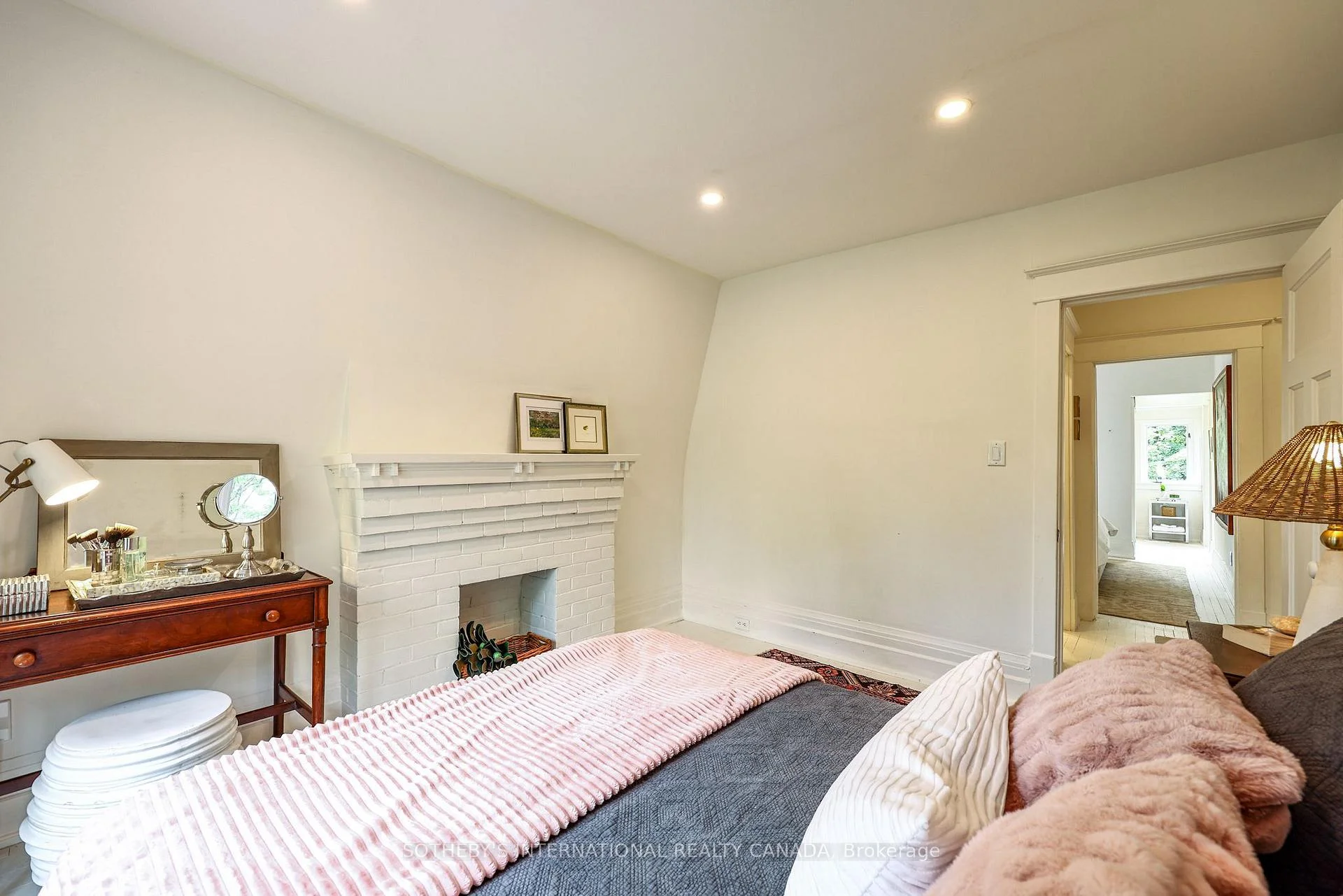 Photo 29 of 129 Stibbard Avenue, Toronto, Mount Pleasant East — HOMEH