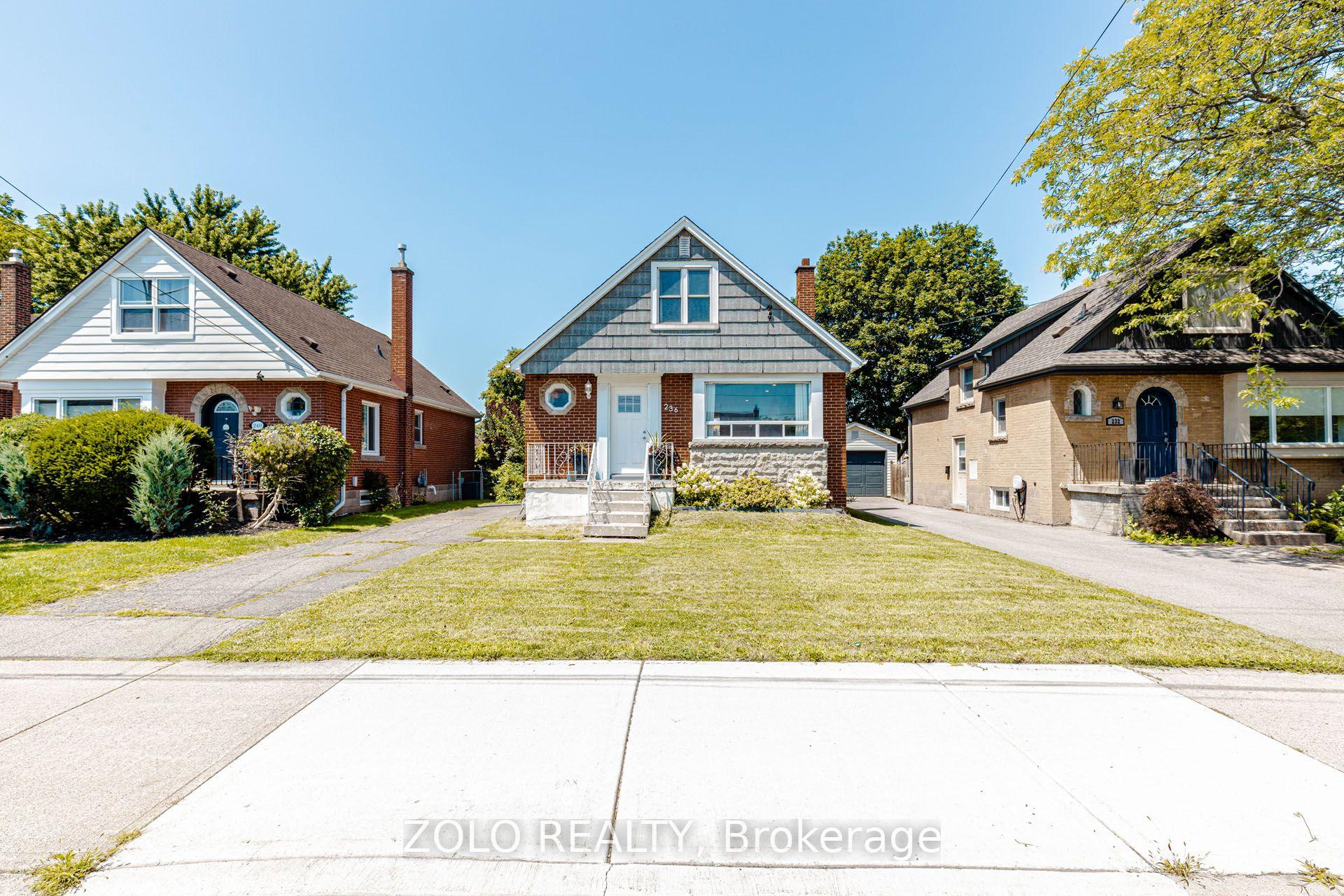 Photo of 236 Parkdale Avenue S