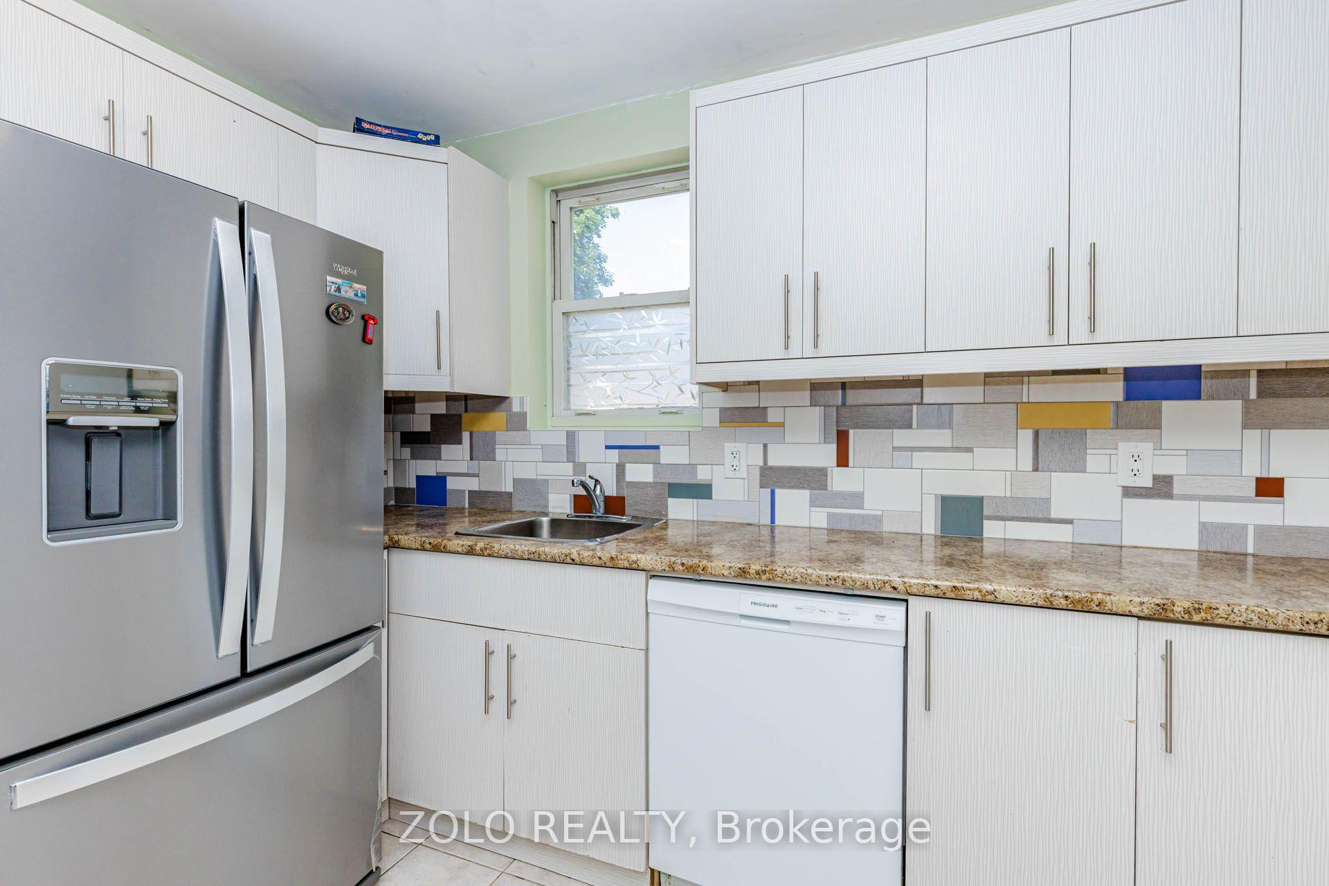 Photo 16 of 236 Parkdale Avenue S, Hamilton, Glenview — HOMEH