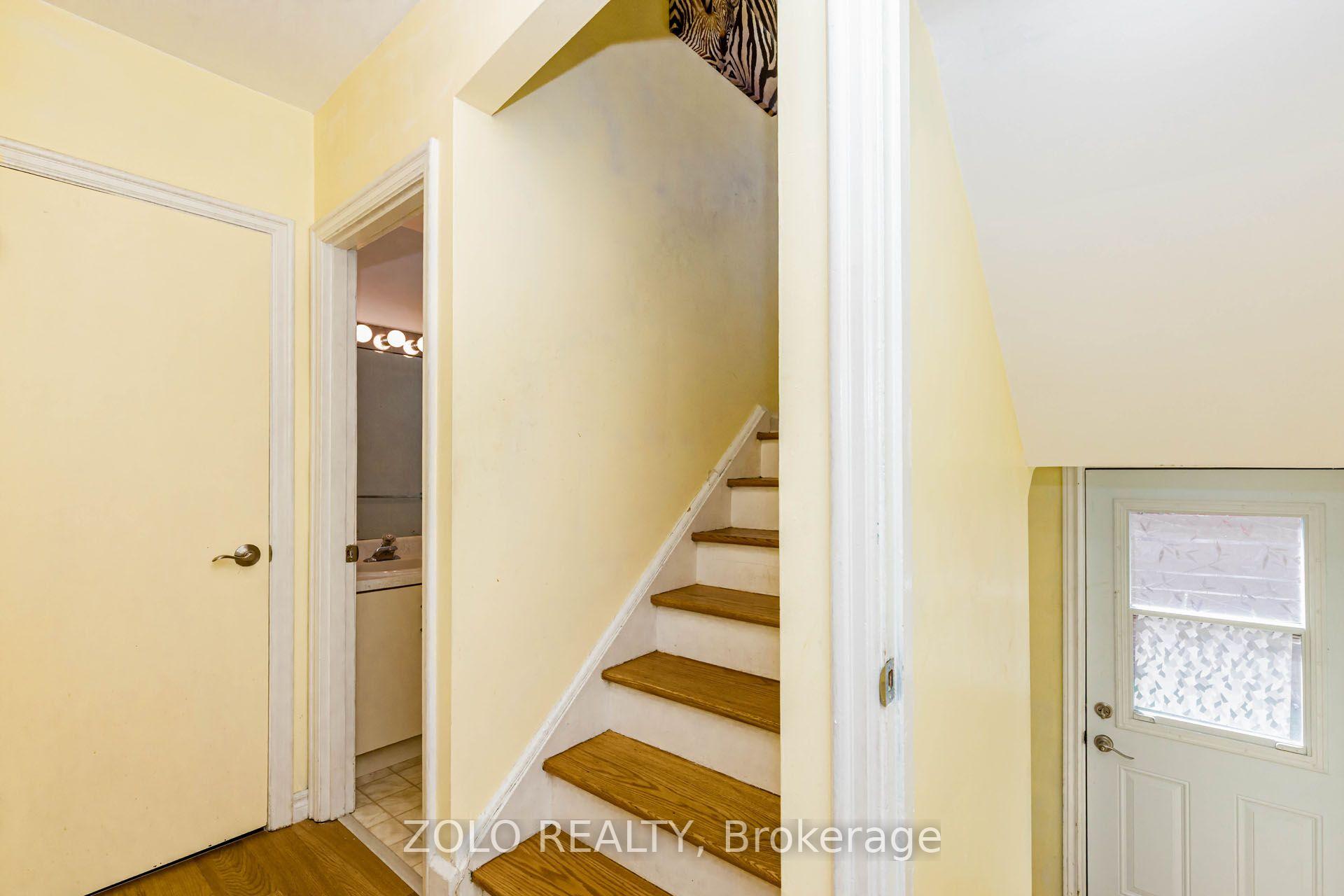 Photo 23 of 236 Parkdale Avenue S, Hamilton, Glenview — HOMEH
