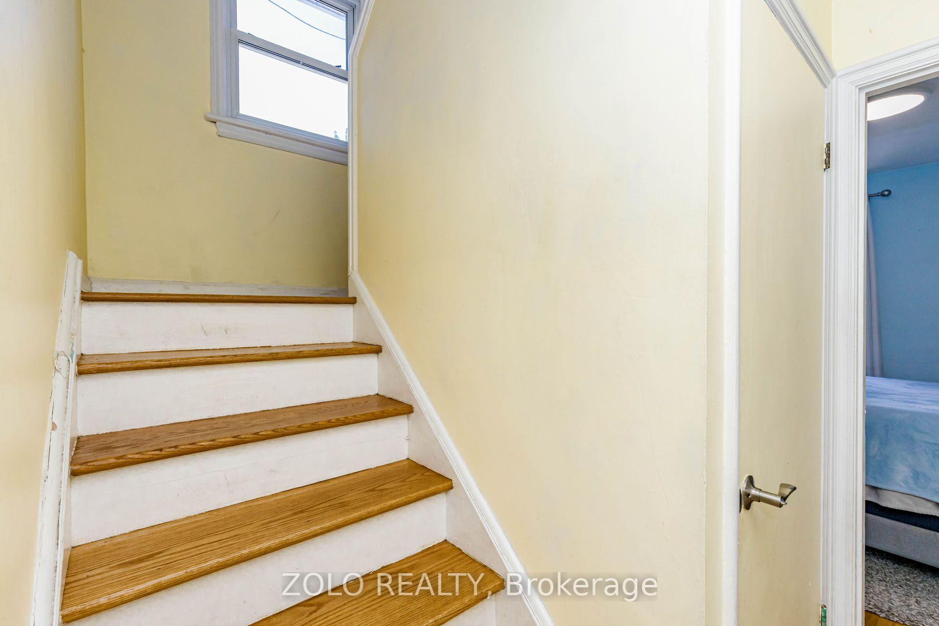 Photo 24 of 236 Parkdale Avenue S, Hamilton, Glenview — HOMEH